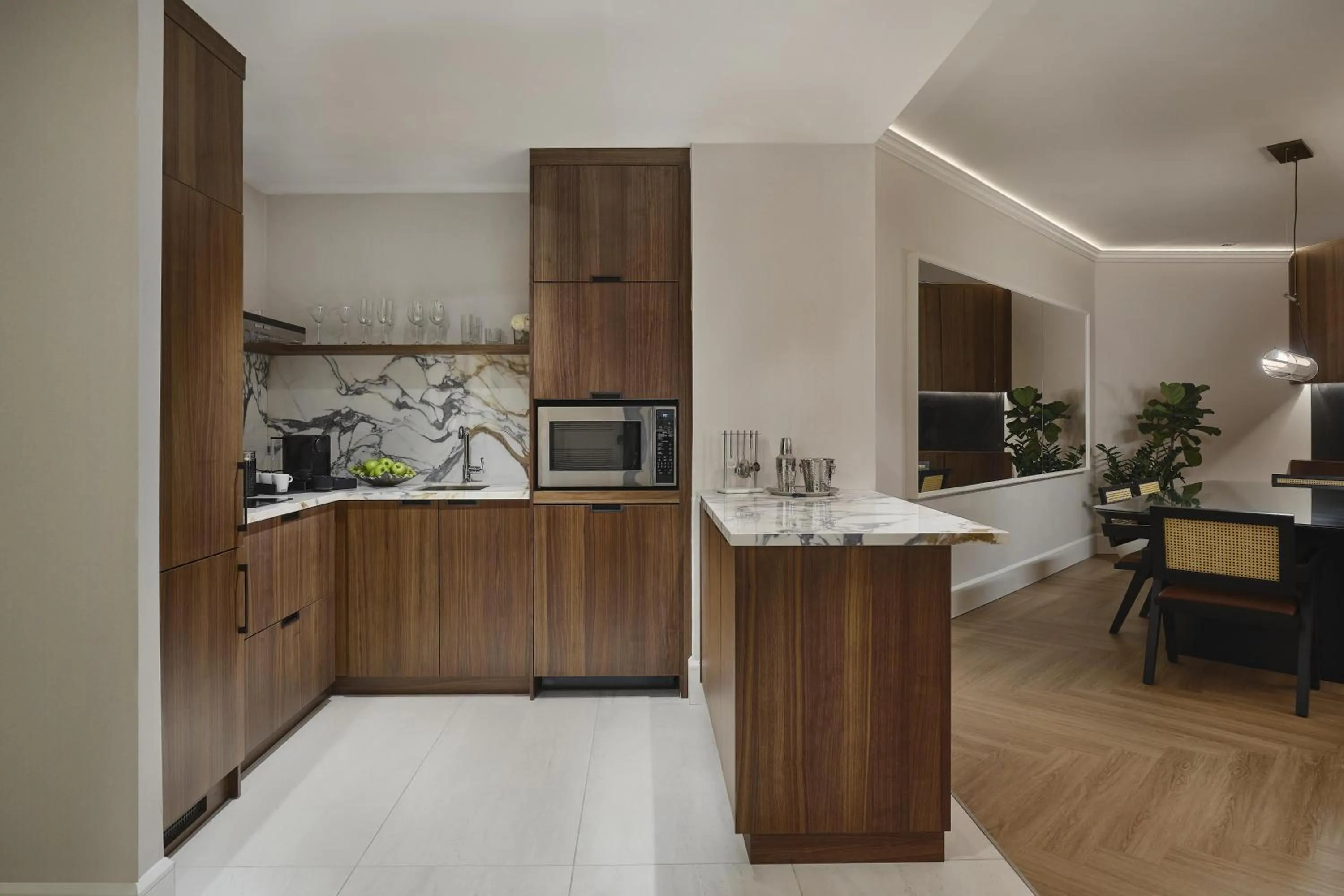 Living room in Vogue Hotel Montreal Downtown, Curio Collection by Hilton