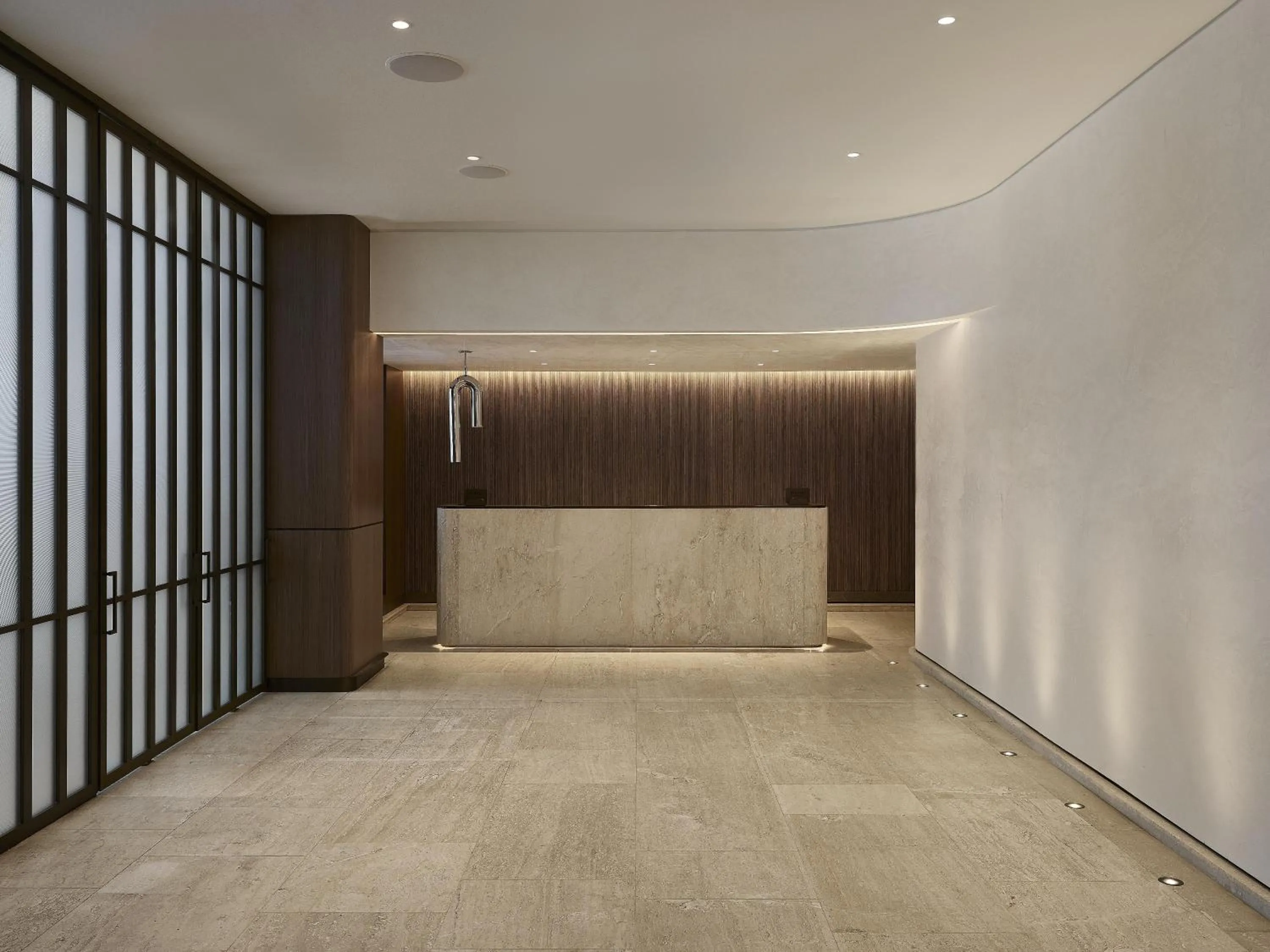 Lobby or reception in Vogue Hotel Montreal Downtown, Curio Collection by Hilton