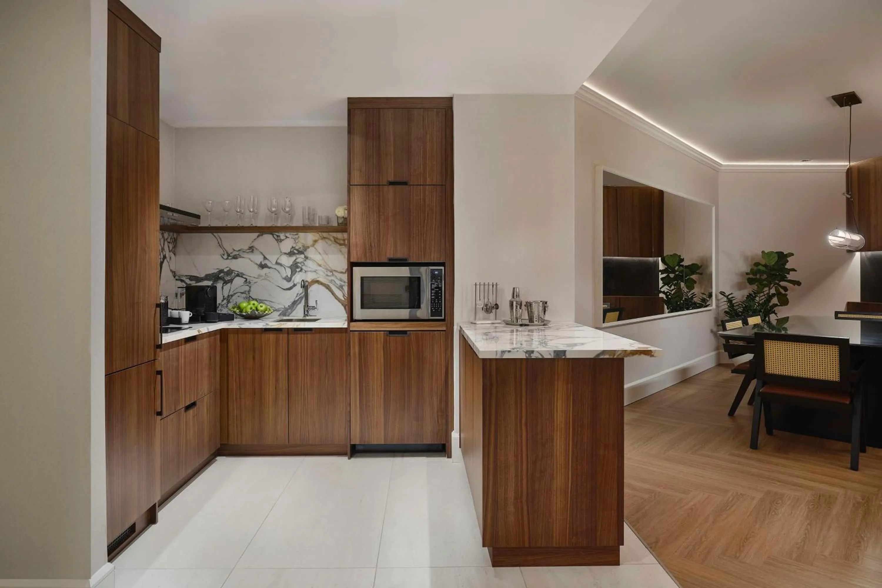 Kitchen or kitchenette in Vogue Hotel Montreal Downtown, Curio Collection by Hilton