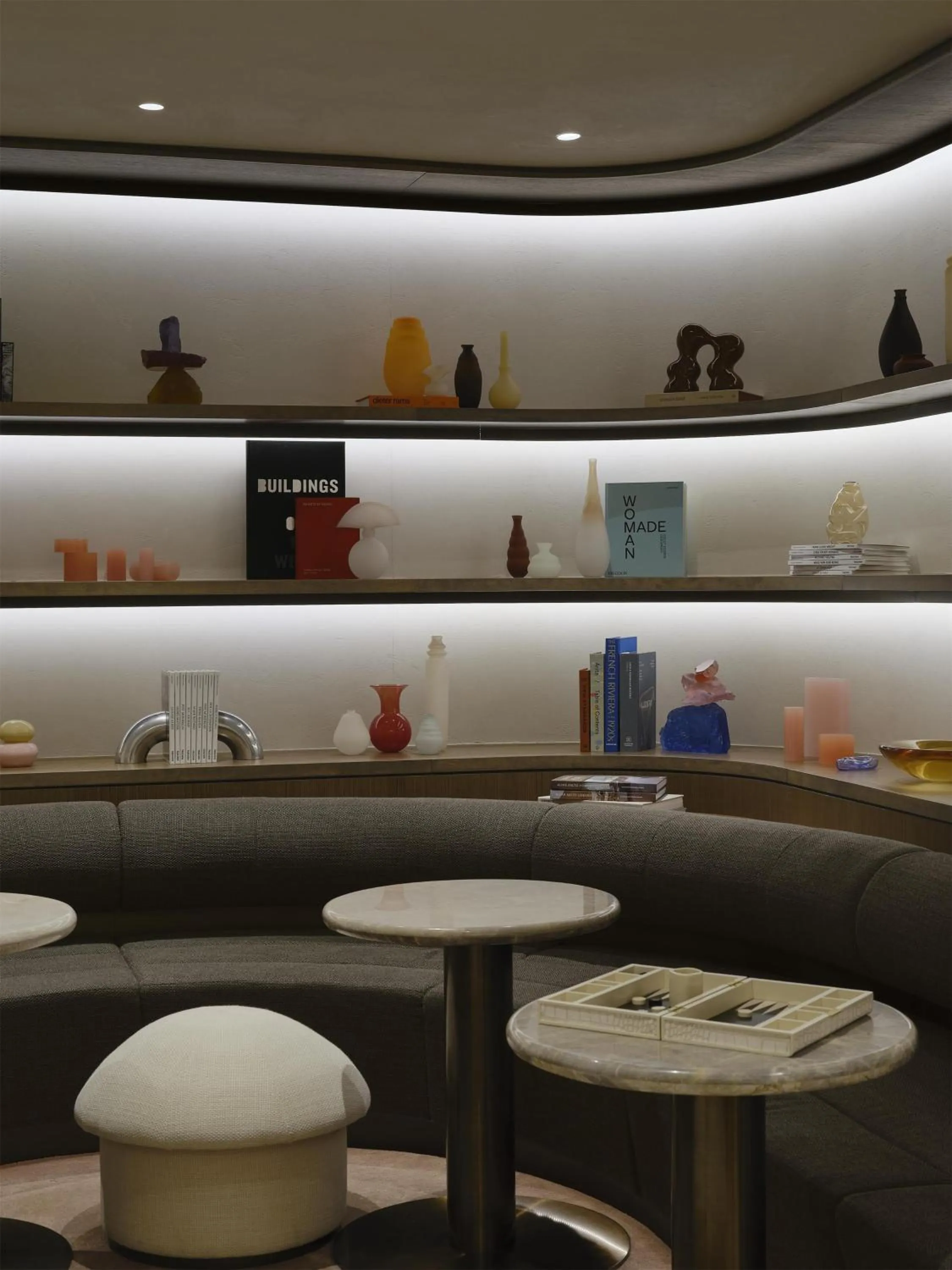 Lobby or reception in Vogue Hotel Montreal Downtown, Curio Collection by Hilton