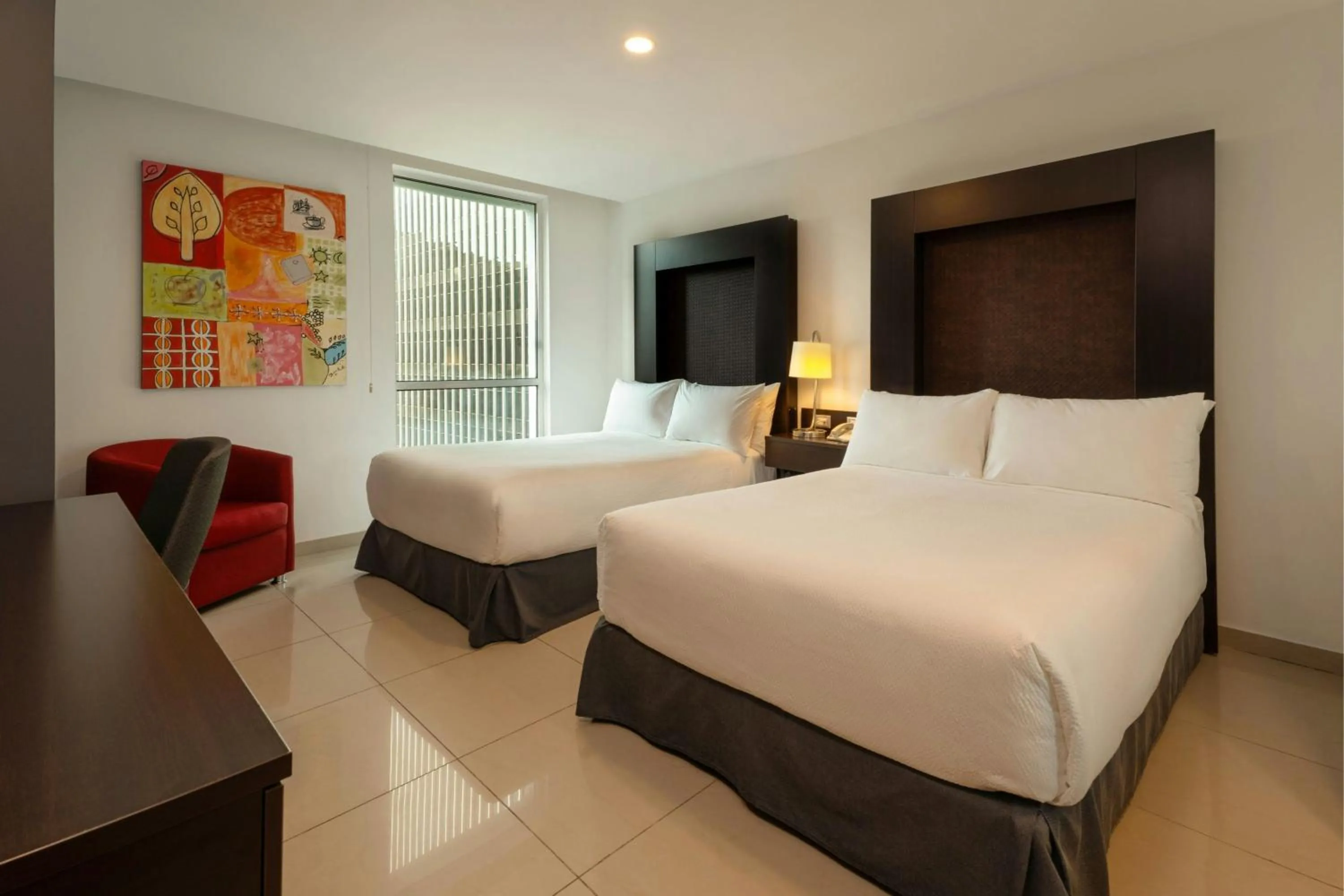 Photo of the whole room, Bed in Courtyard by Marriott Guadalajara Andares