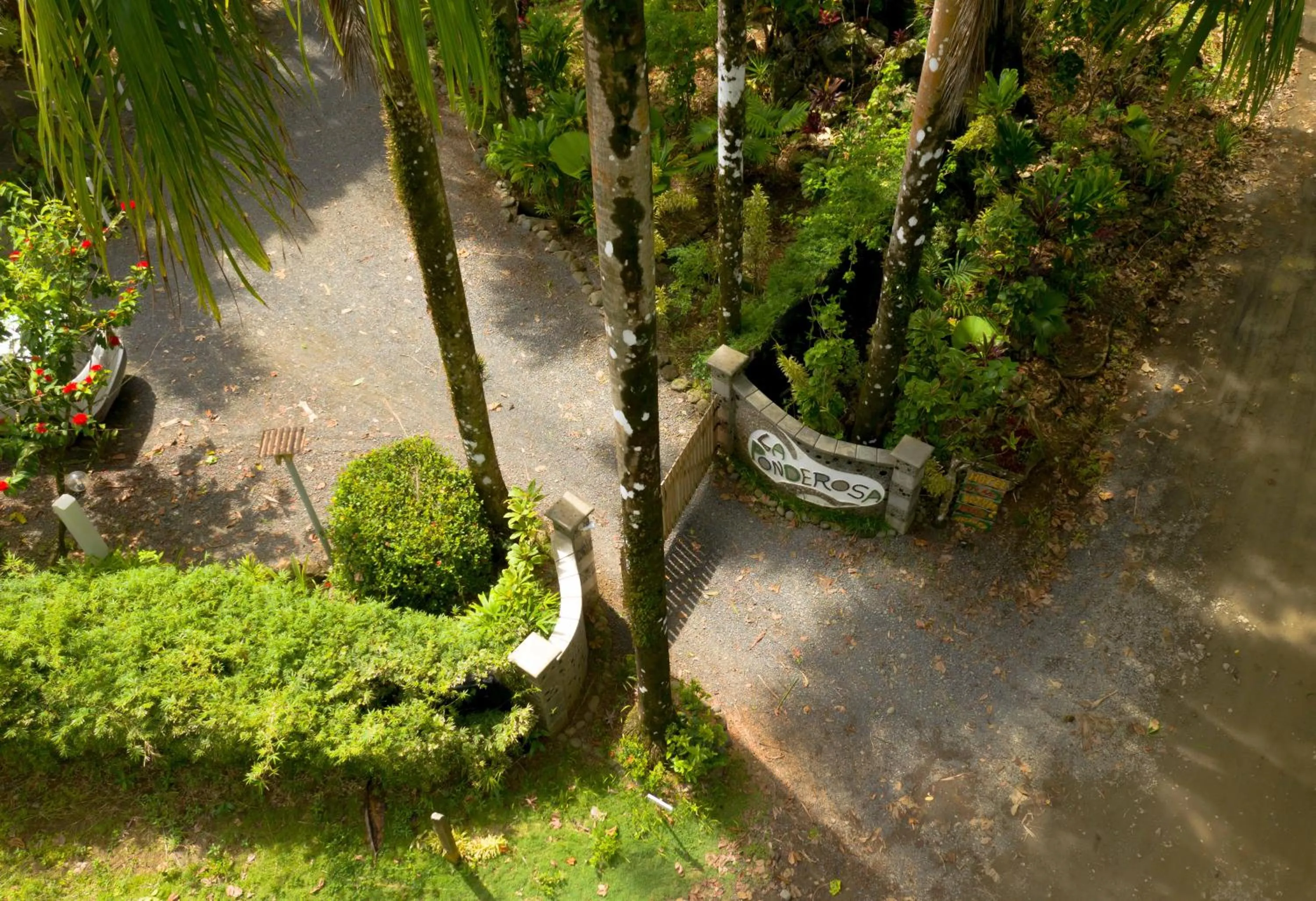 Facade/entrance in La Ponderosa