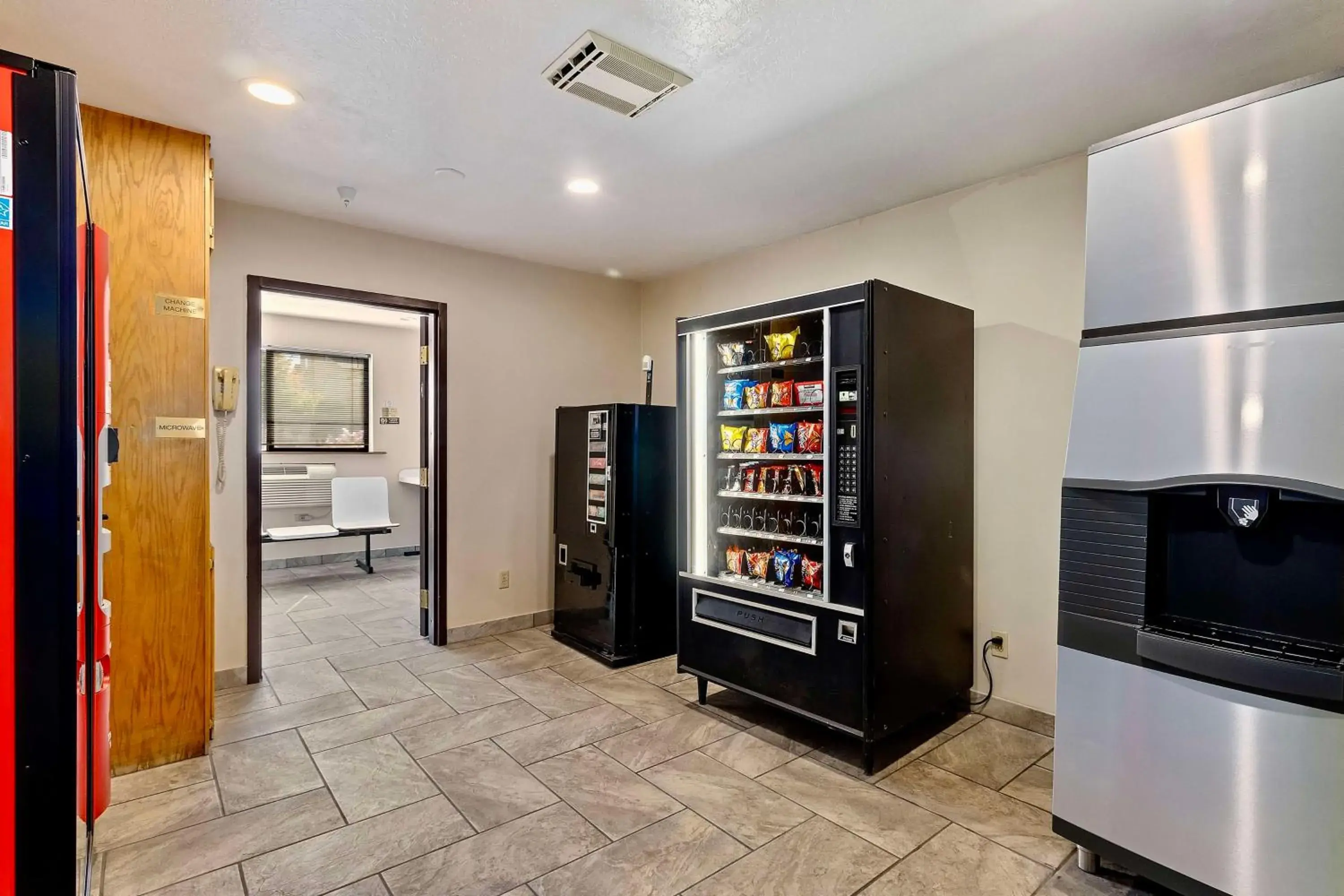 Property building in SureStay Hotel by Best Western Twin Falls Property building in SureStay Hotel by Best Western Twin Falls