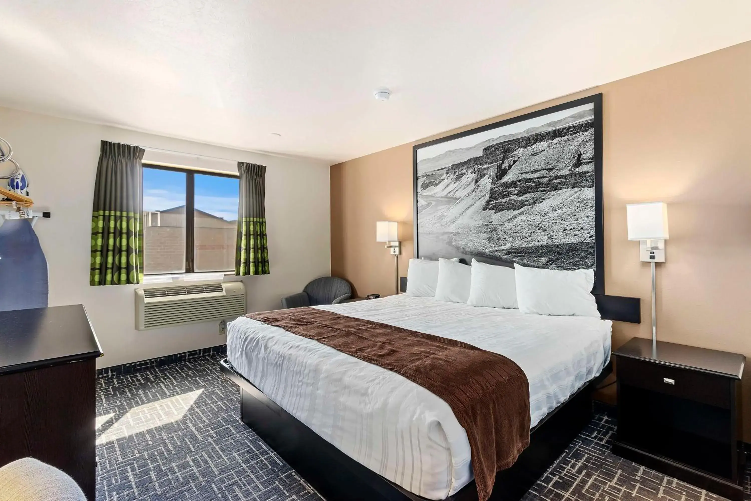 Other, Bed in SureStay Hotel by Best Western Twin Falls Other, Bed in SureStay Hotel by Best Western Twin Falls