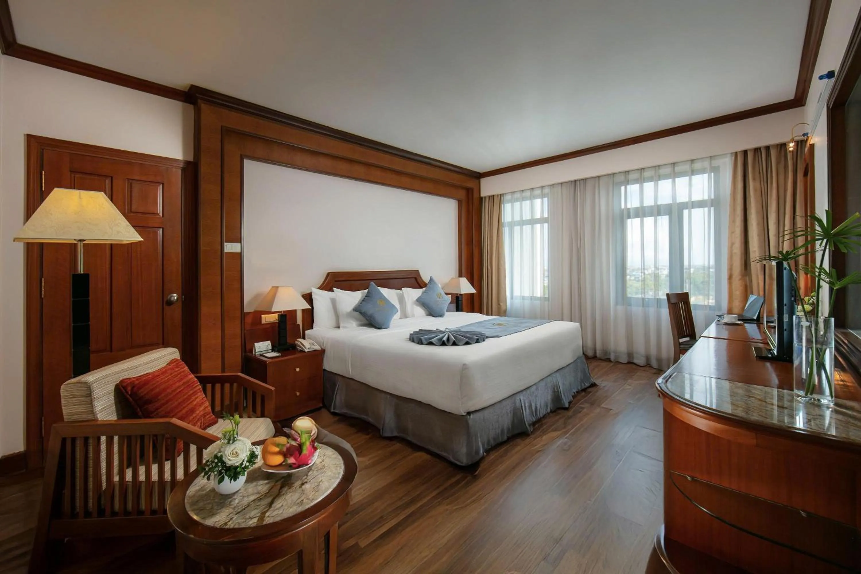 Photo of the whole room, Bed in Nam Cuong Hai Duong Hotel