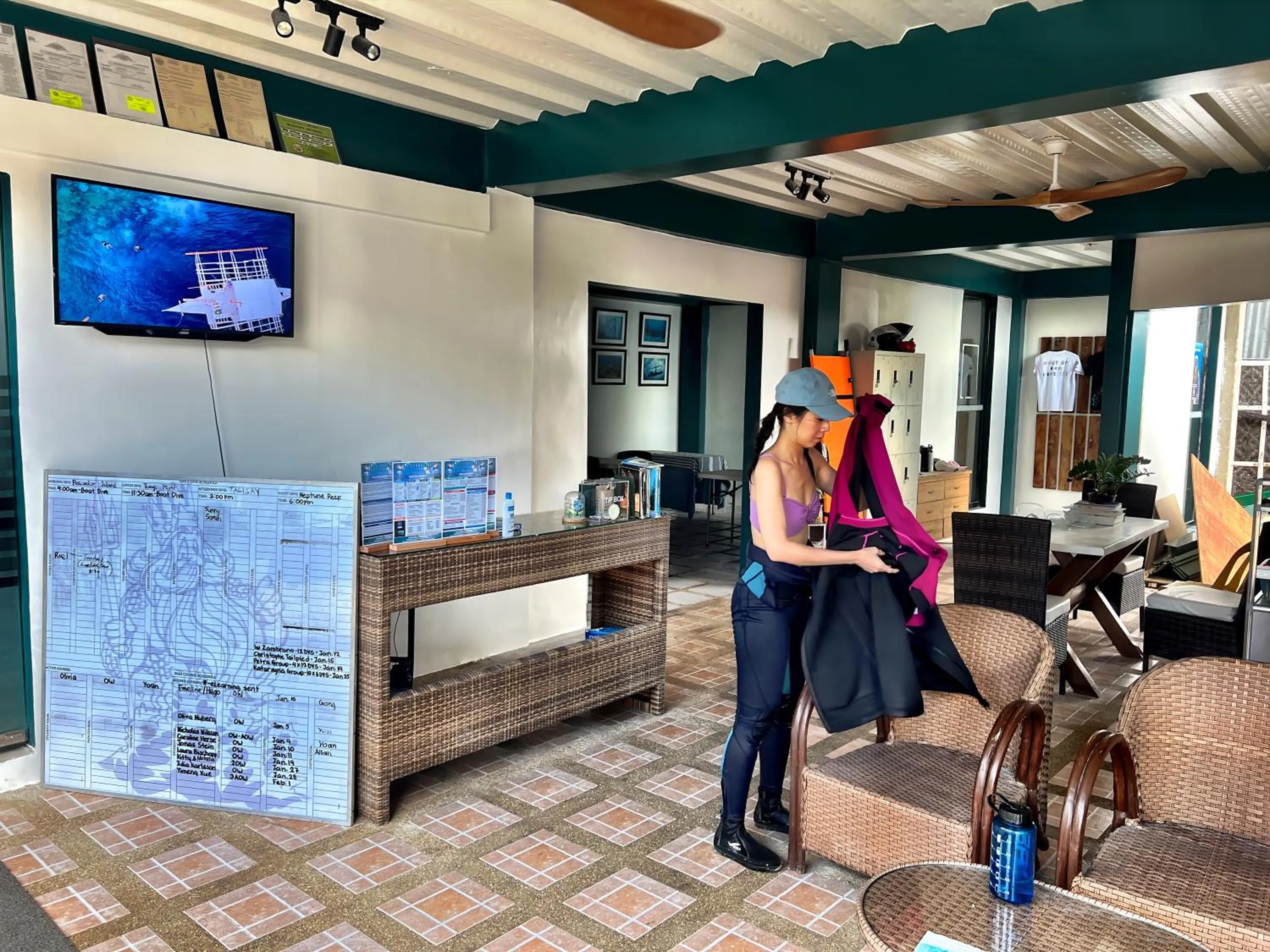 Diving in Neptune Diving Resort Moalboal