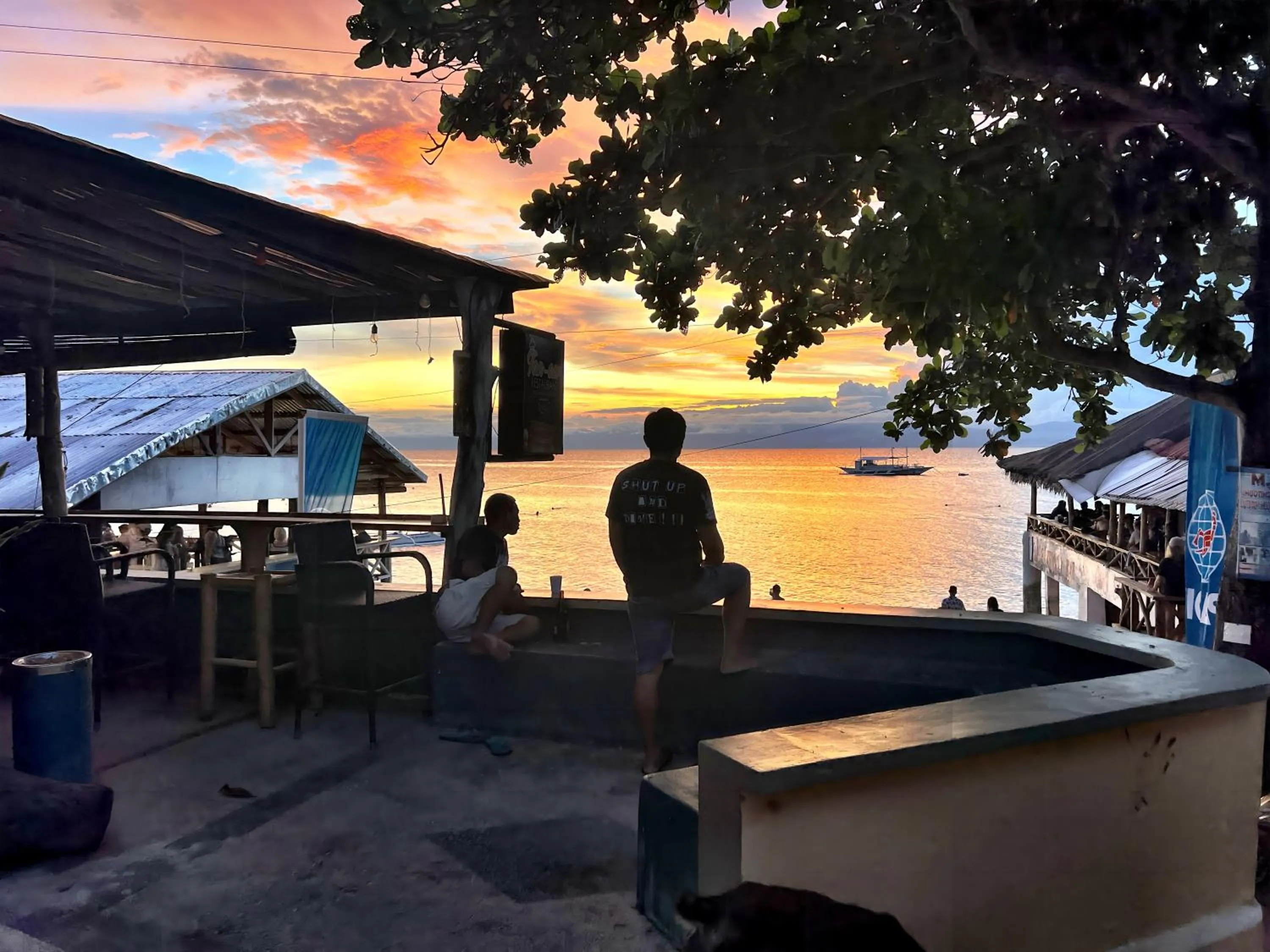 Restaurant/places to eat in Neptune Diving Resort Moalboal