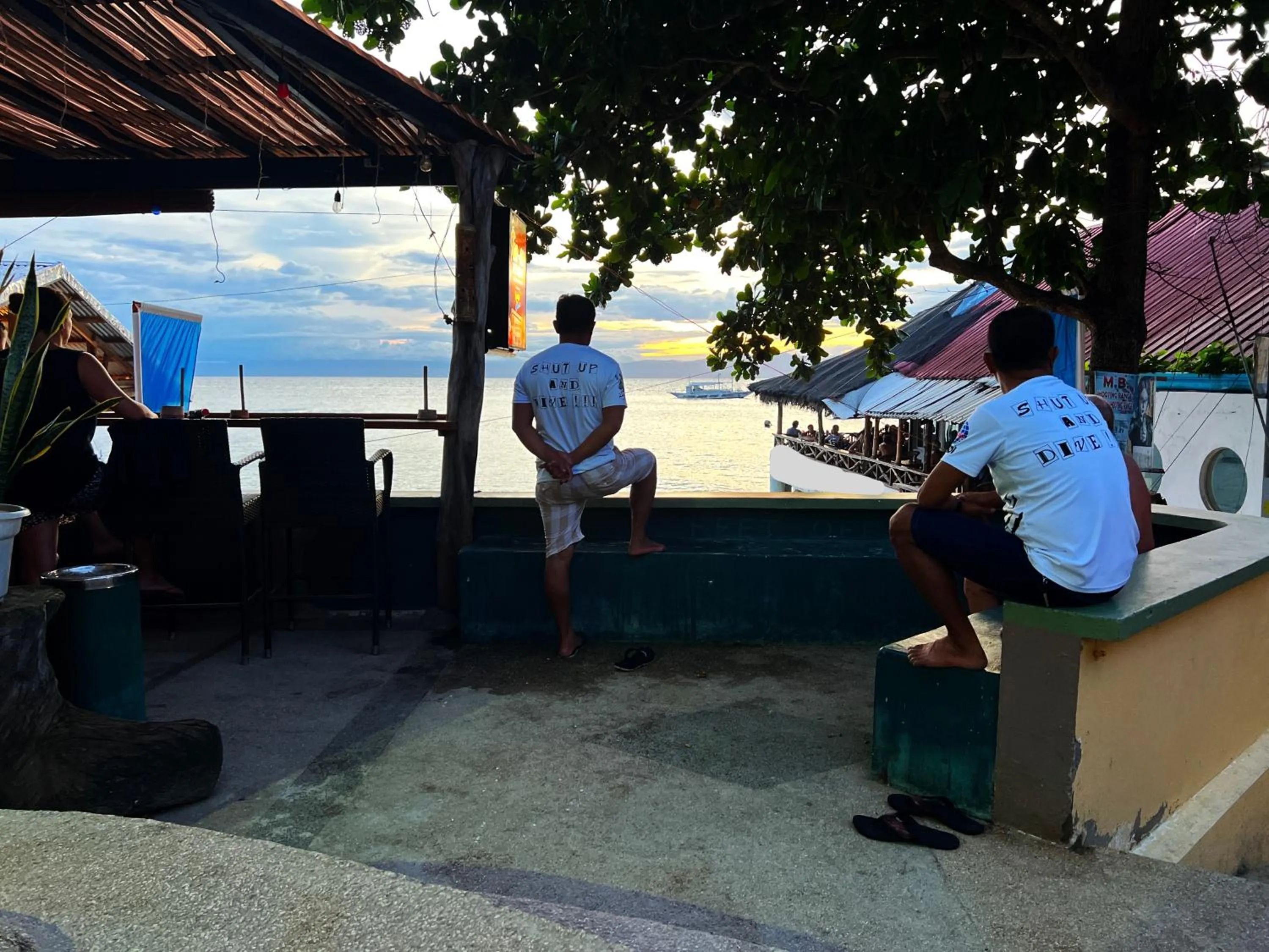 Restaurant/places to eat in Neptune Diving Resort Moalboal