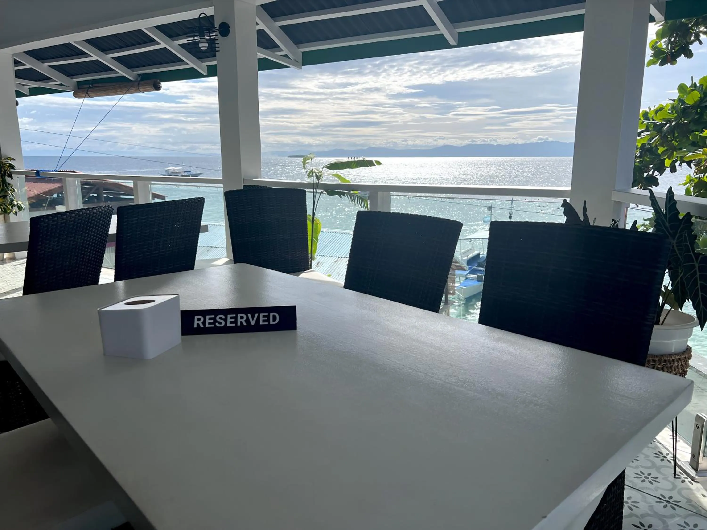 Restaurant/places to eat in Neptune Diving Resort Moalboal