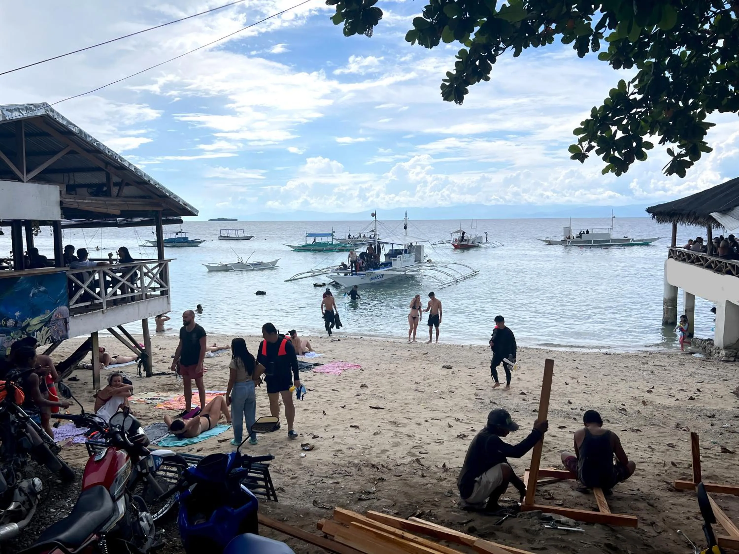 Beach in Neptune Diving Resort Moalboal