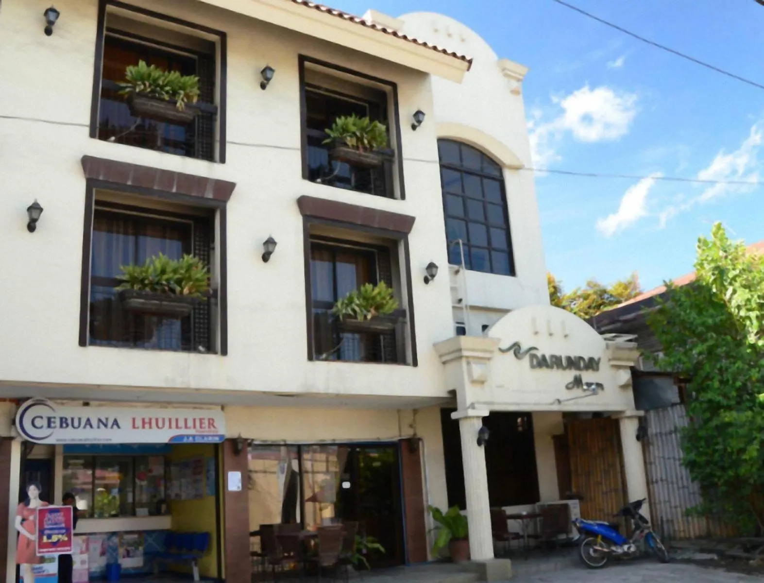 Balcony/Terrace in Darunday Manor