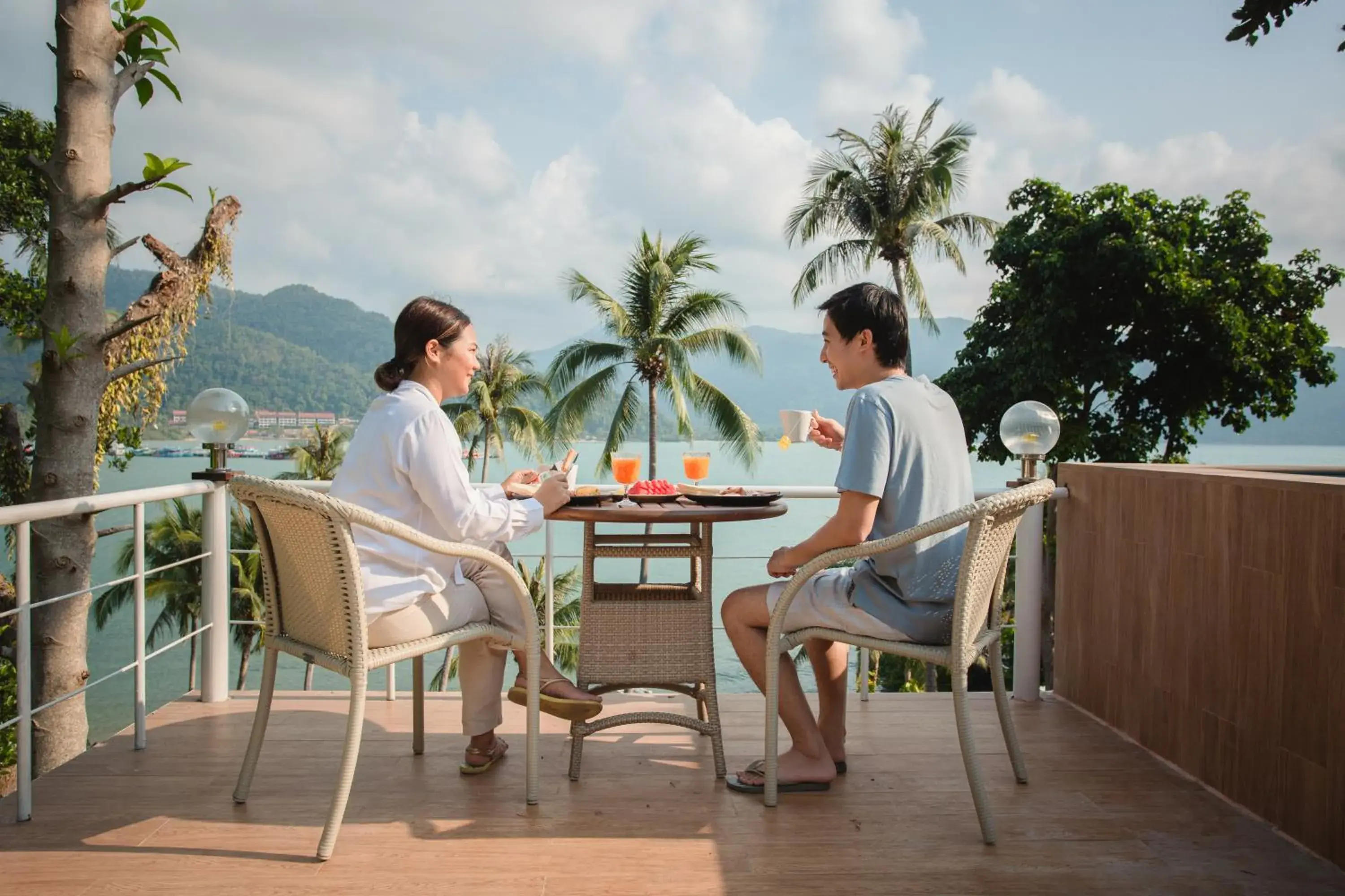 Restaurant/places to eat in Resolution Resort Restaurant/places to eat in Resolution Resort