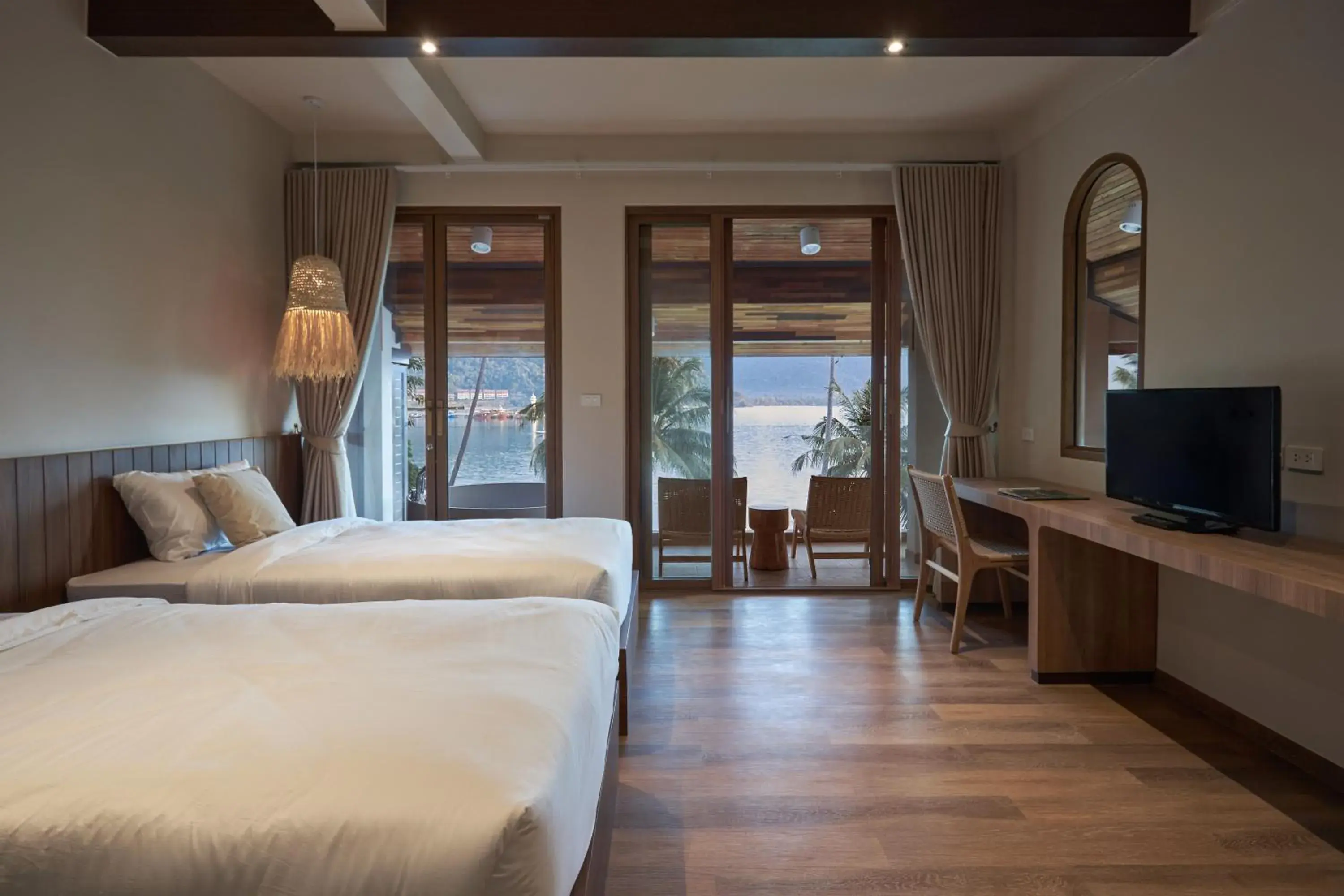 Communal lounge/ TV room, Bed in Resolution Resort Communal lounge/ TV room, Bed in Resolution Resort