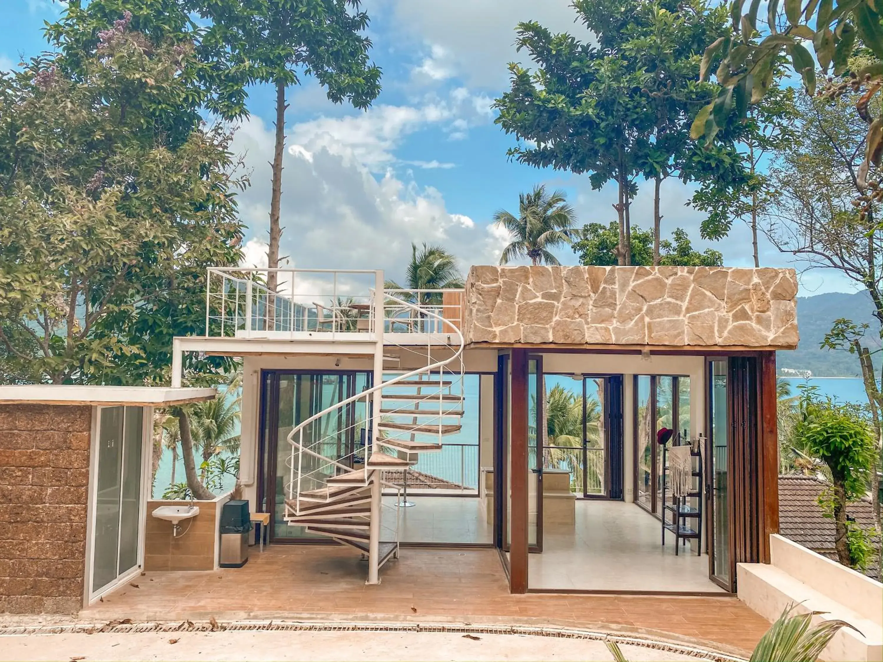 Property building in Resolution Resort Property building in Resolution Resort