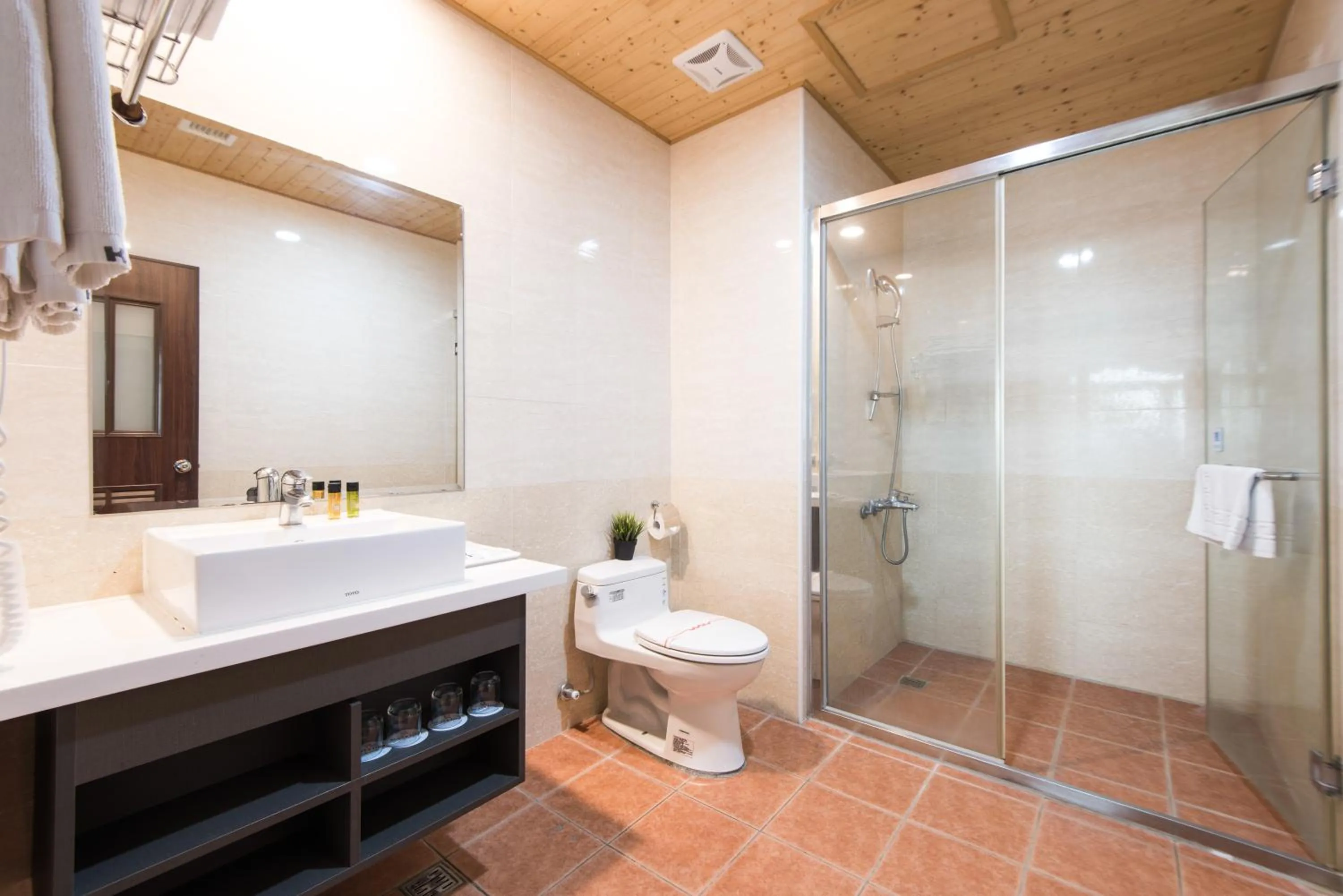 Bathroom in Kending Kaying Hotel