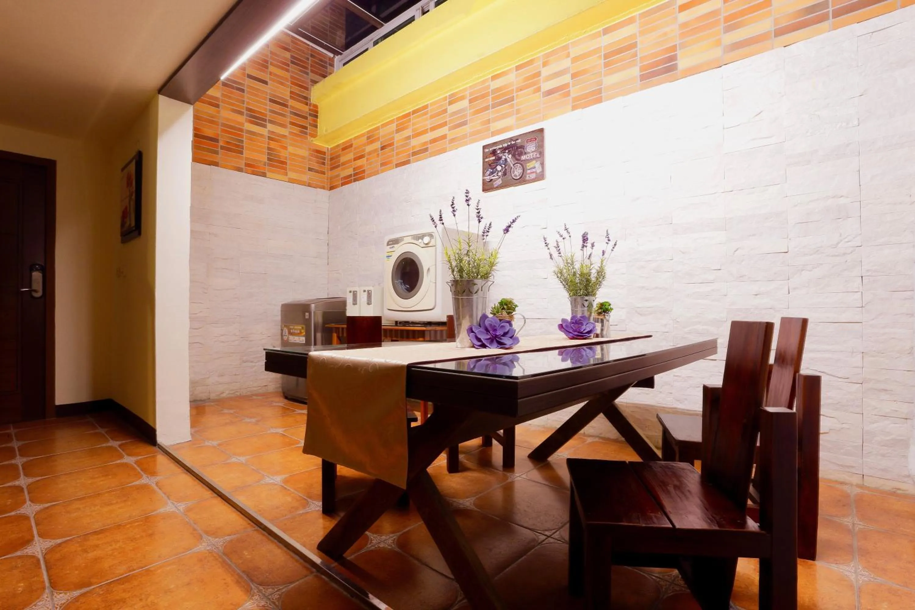 Drinks in Kending Kaying Hotel