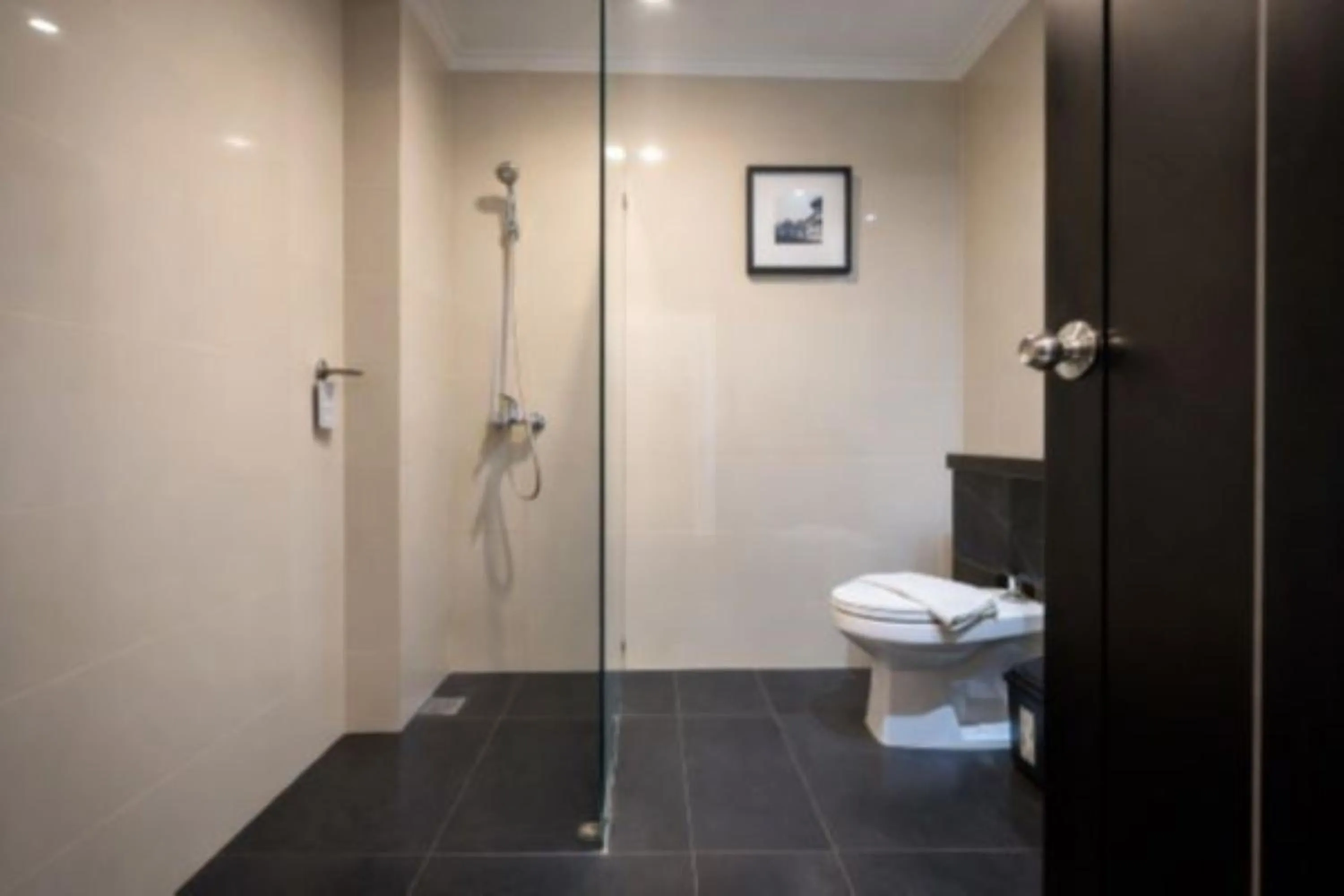 Bathroom in The Mirah Hotel Bogor