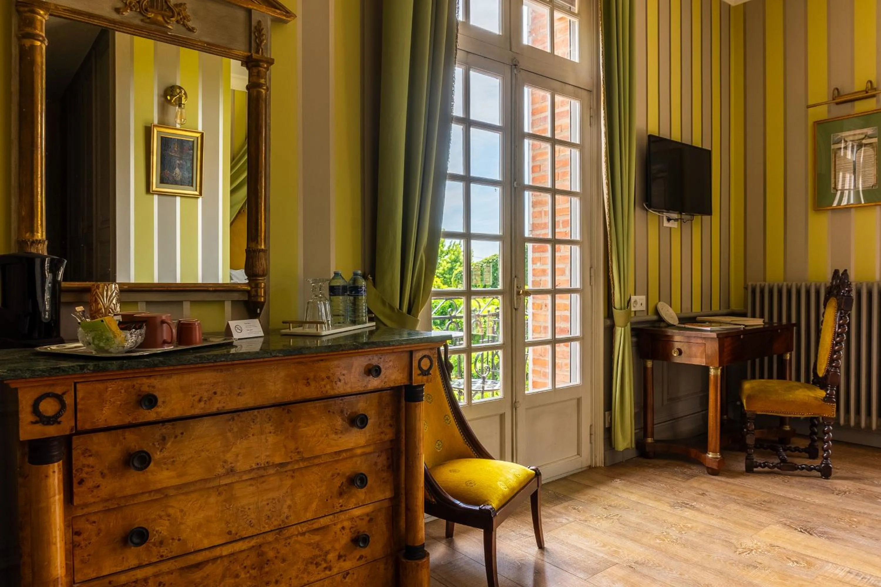Balcony/Terrace in Castel Bois Marie, Maison d'hôtes