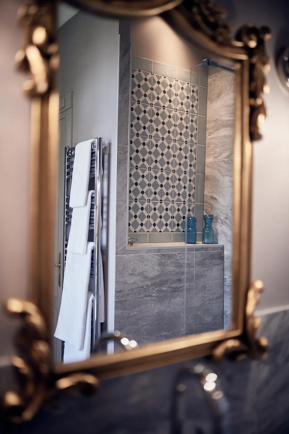 Shower in Castel Bois Marie, Maison d'hôtes