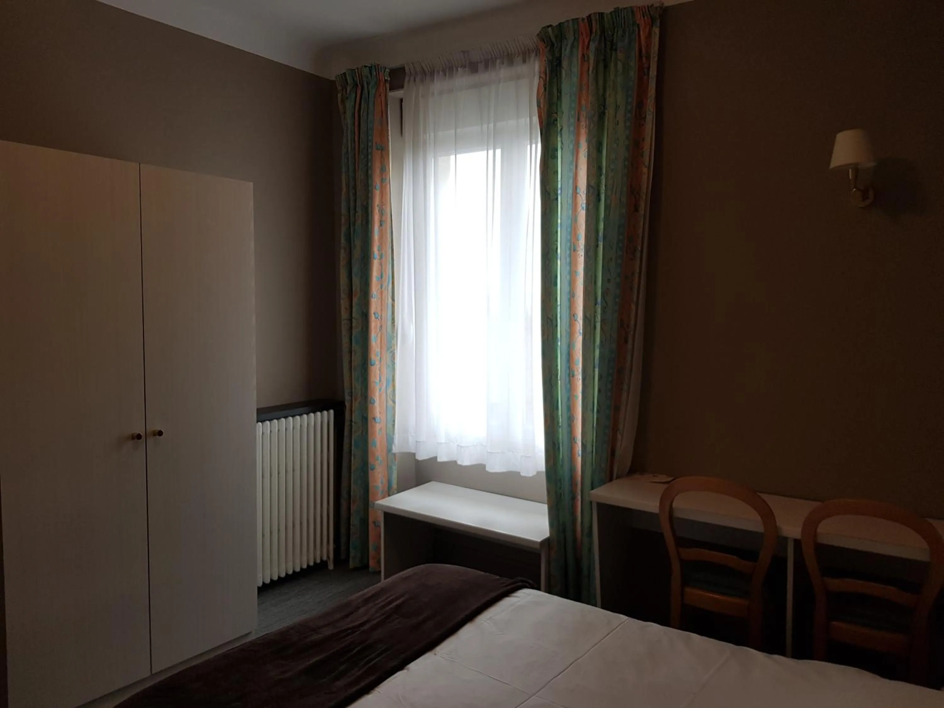 Bed in Hotel Restaurant La Sirène