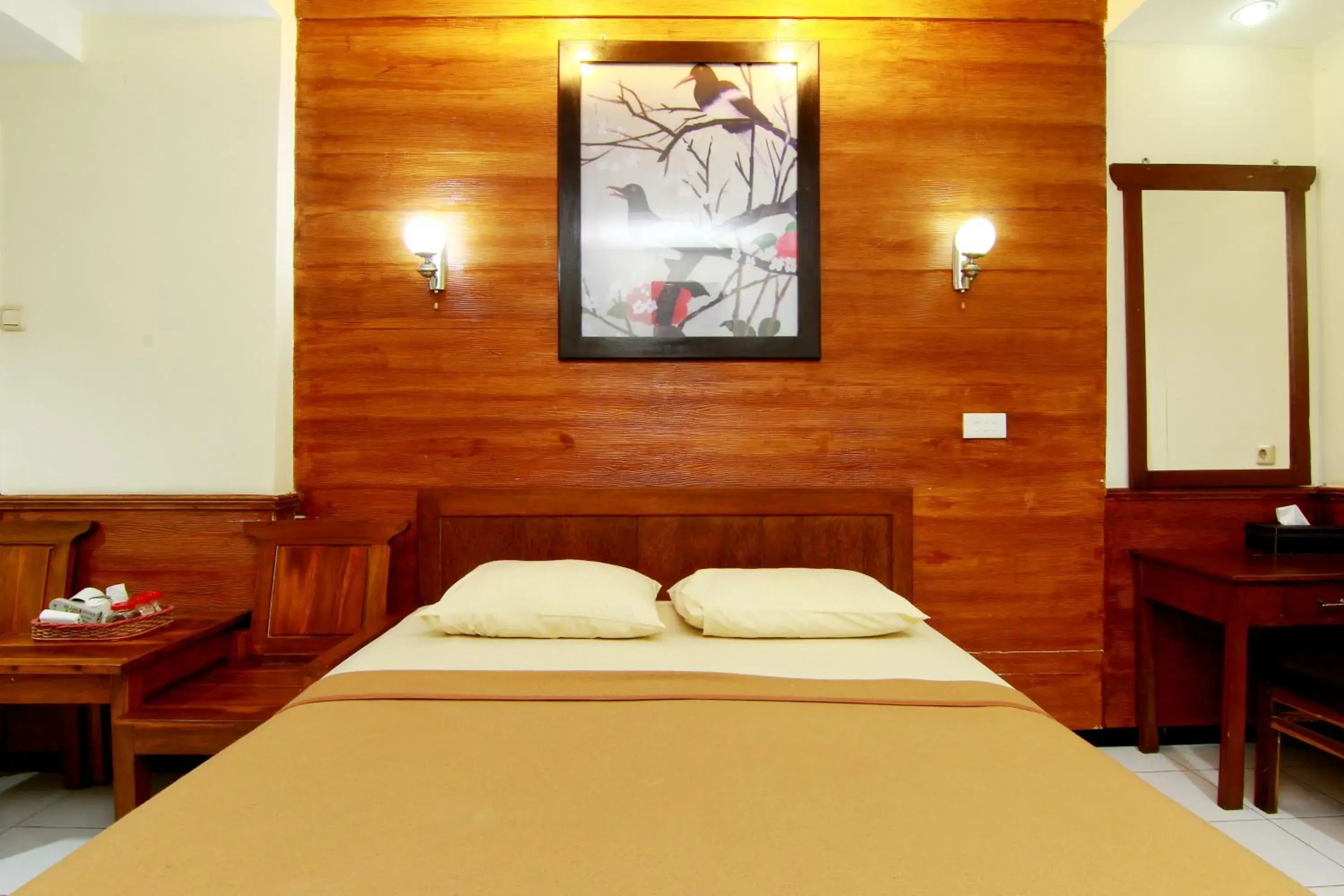 Bed in The Soemarsono Hotel Bed in The Soemarsono Hotel