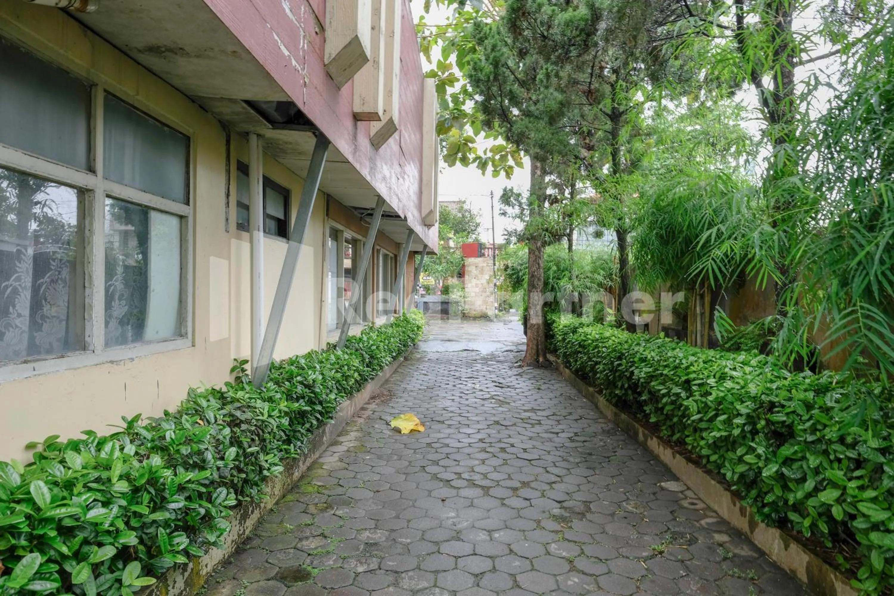 Property building in The Soemarsono Hotel near Ambarrukmo Plaza Mall RedPartner