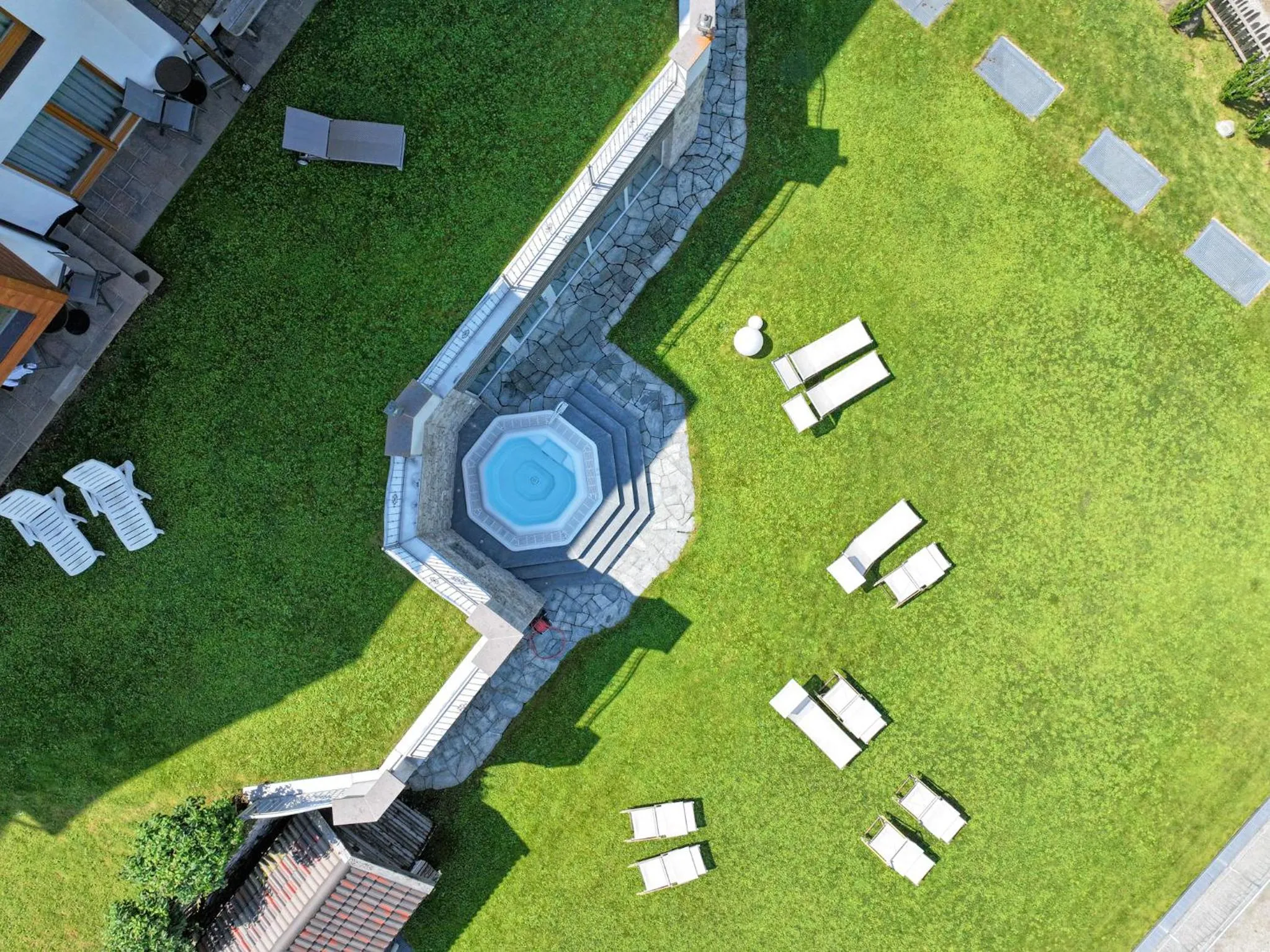 Summer in Hotel Chalet Dlaces