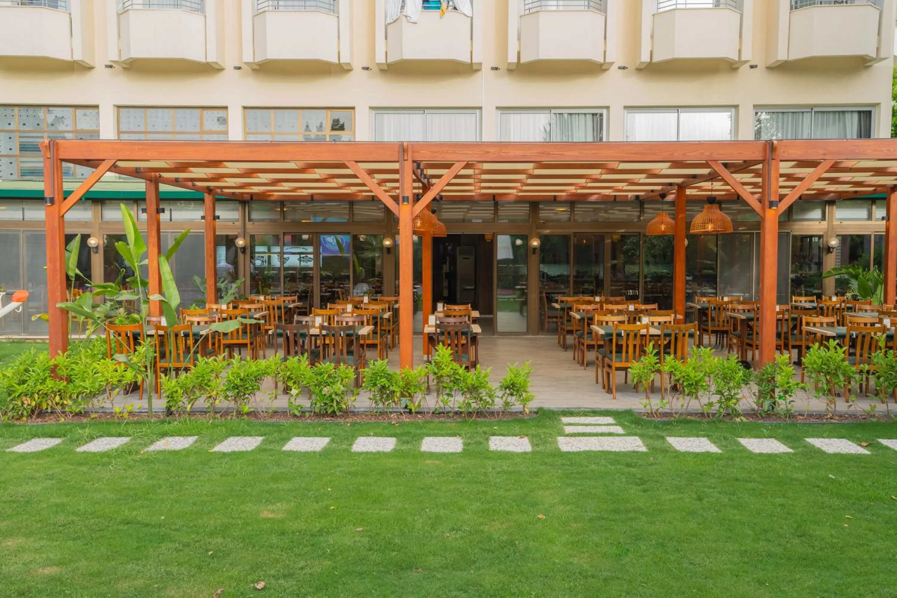 Marbel Hotel by PalmWings