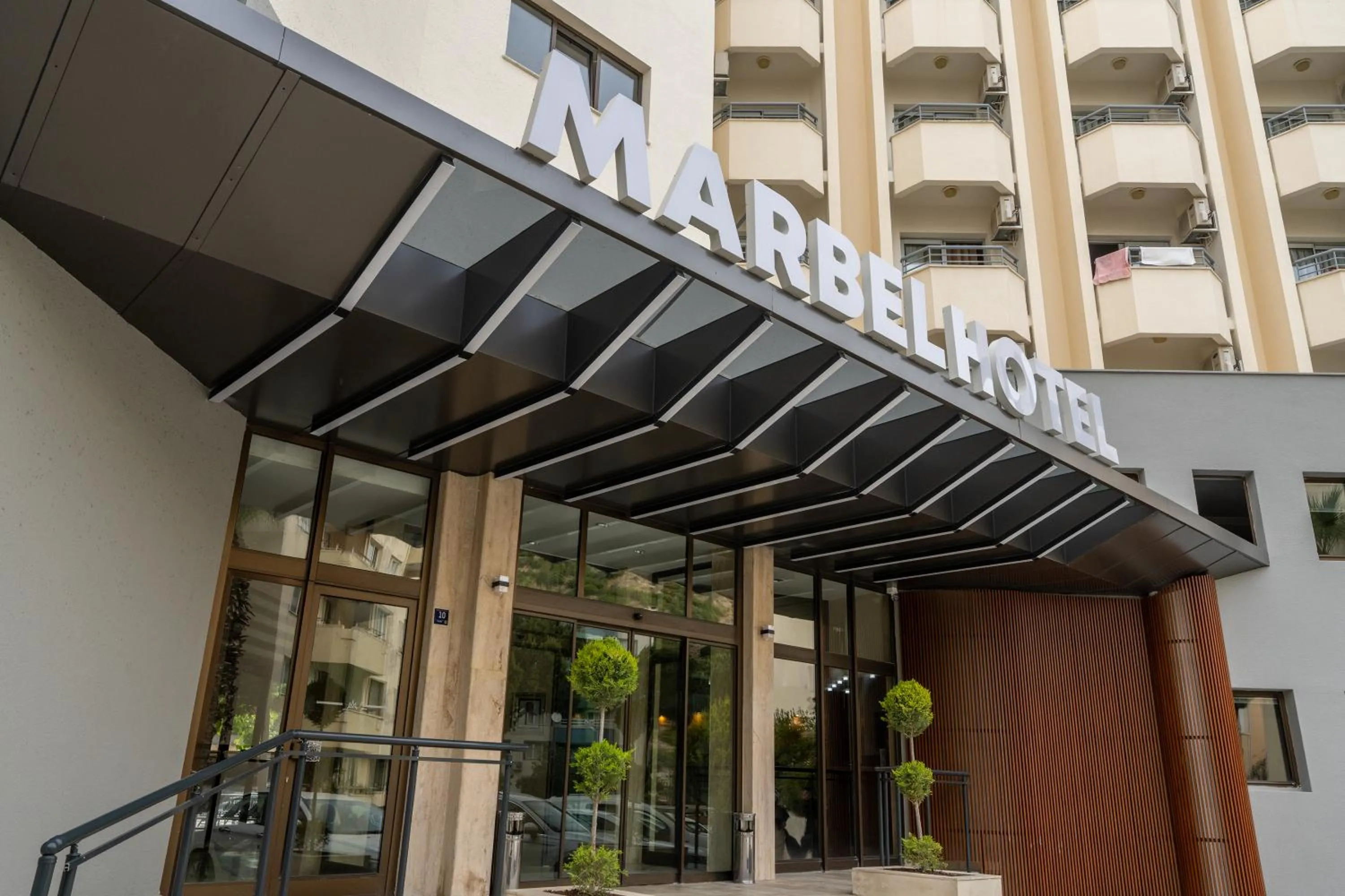 Marbel Hotel by PalmWings