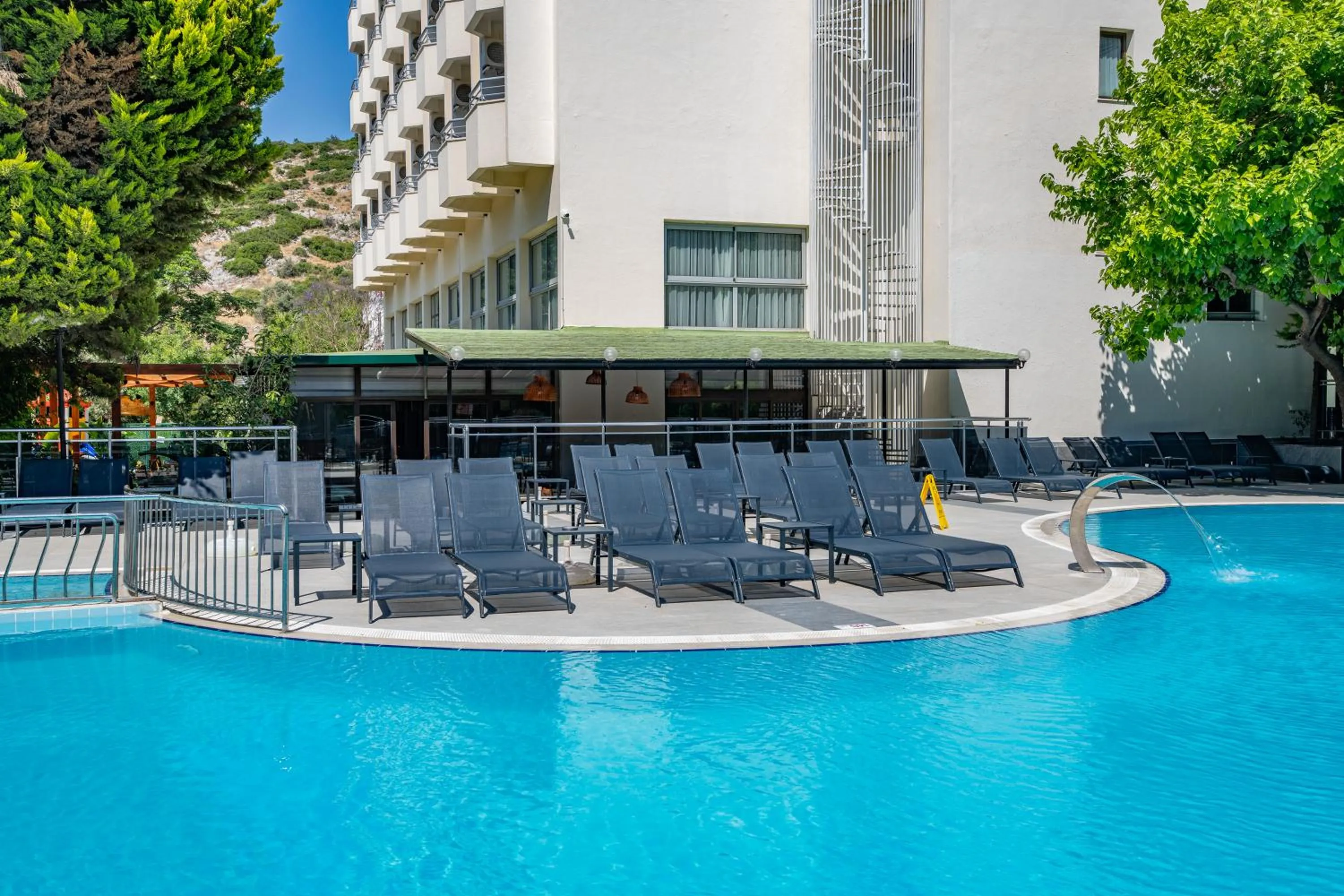 Marbel Hotel by PalmWings