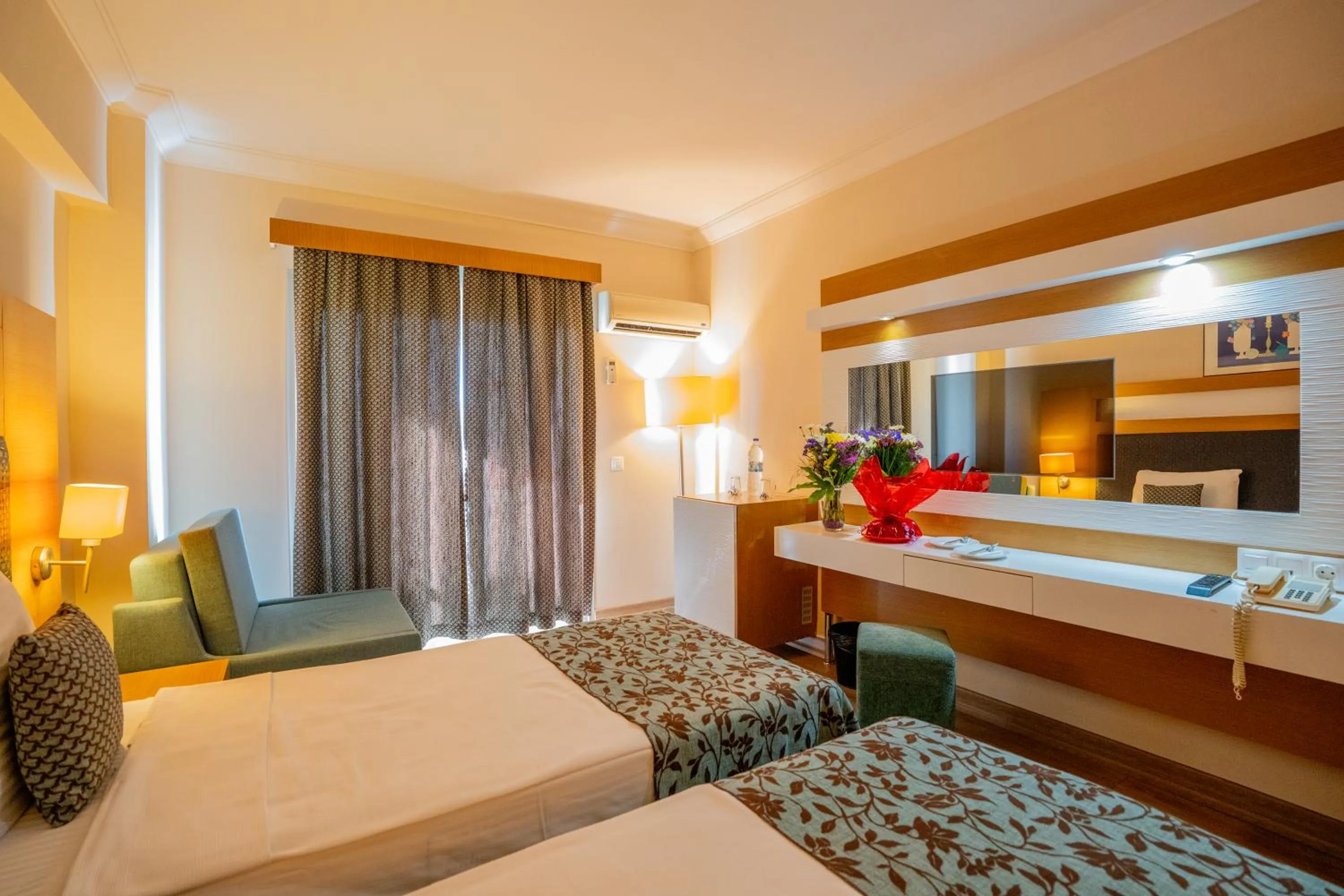 Bed in Marbel Hotel by PalmWings