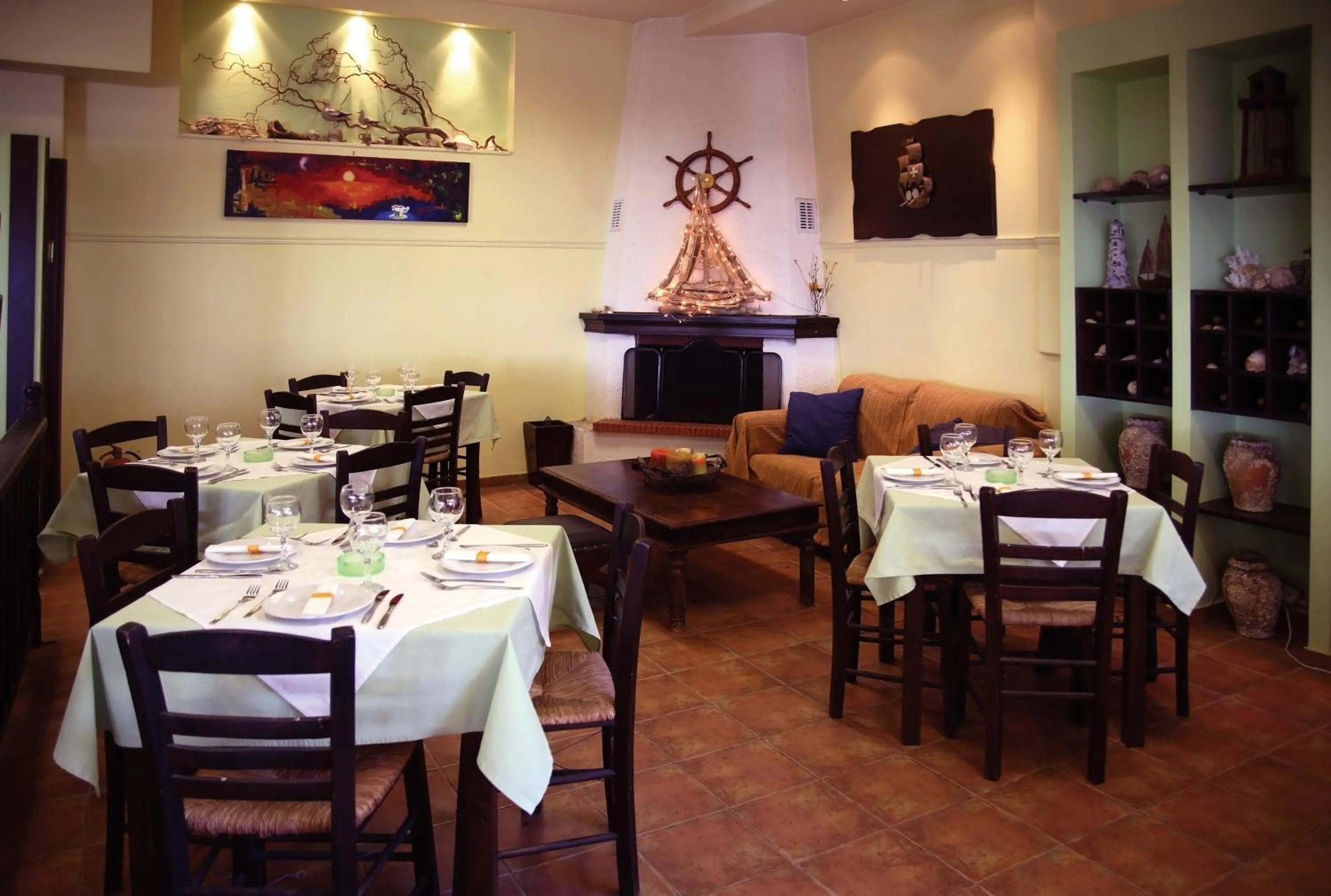 Restaurant/places to eat in Hotel Vlassis