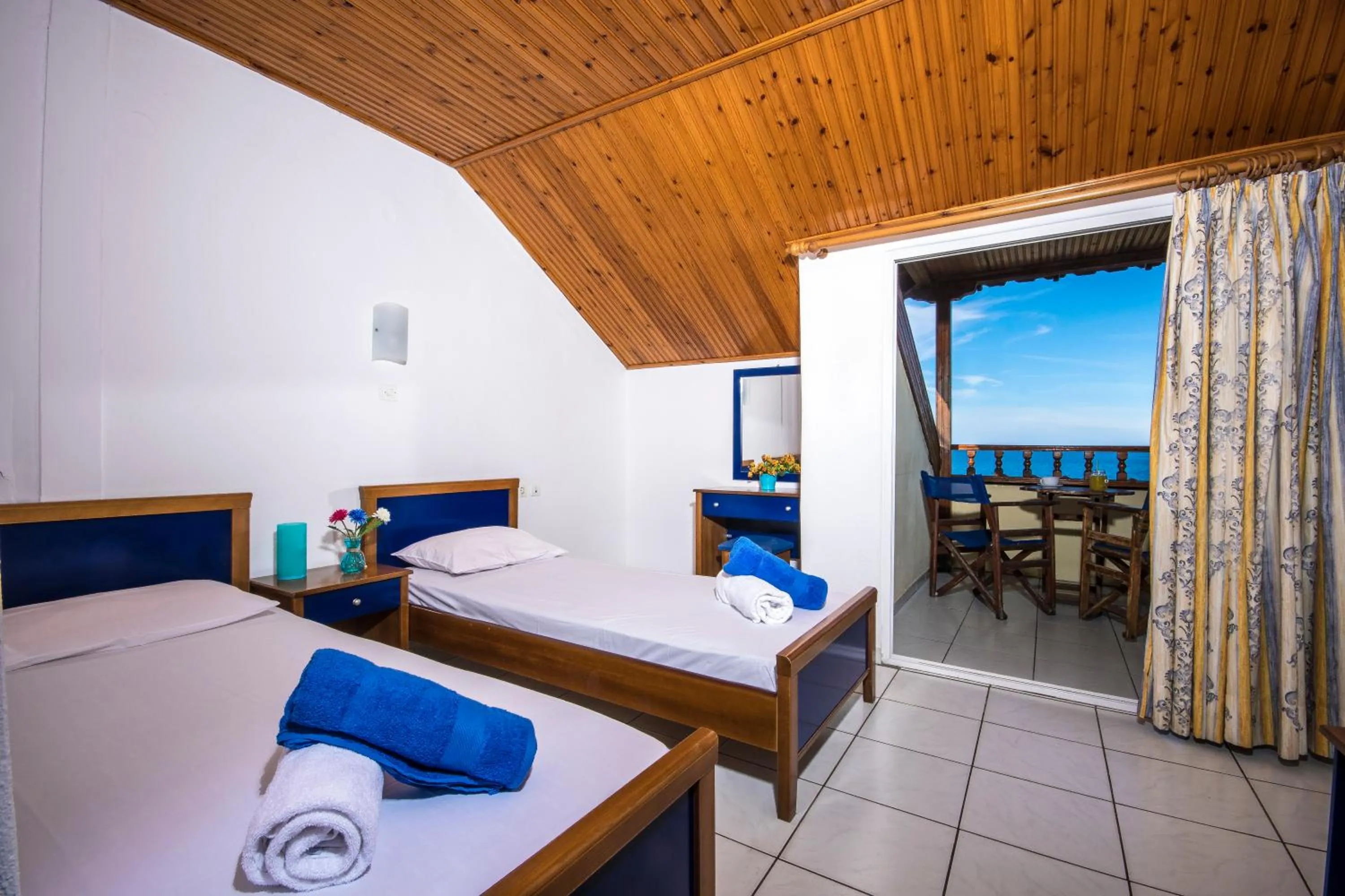 Photo of the whole room in Hotel Vlassis