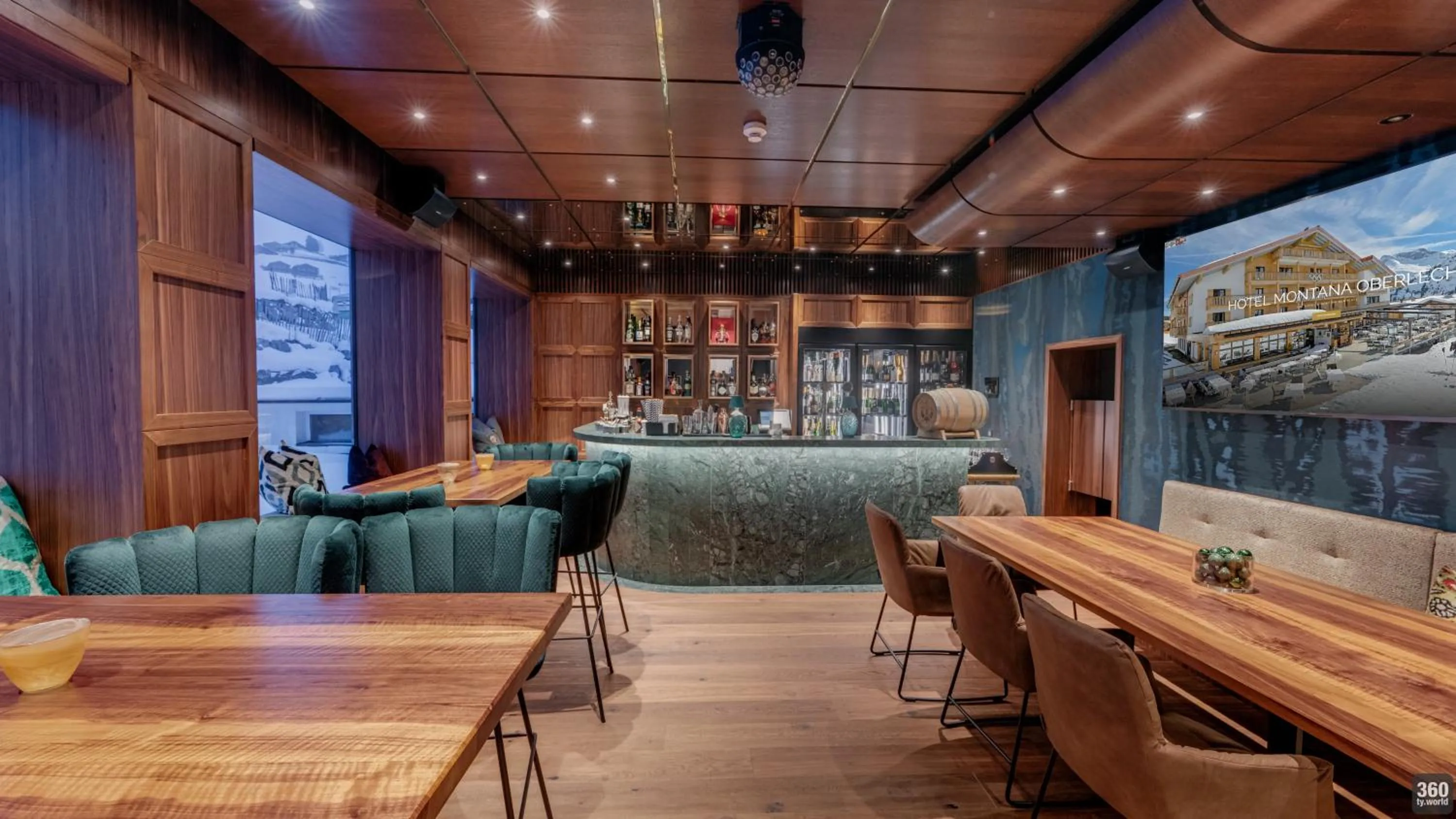 Lounge or bar in Hotel & Chalet Montana