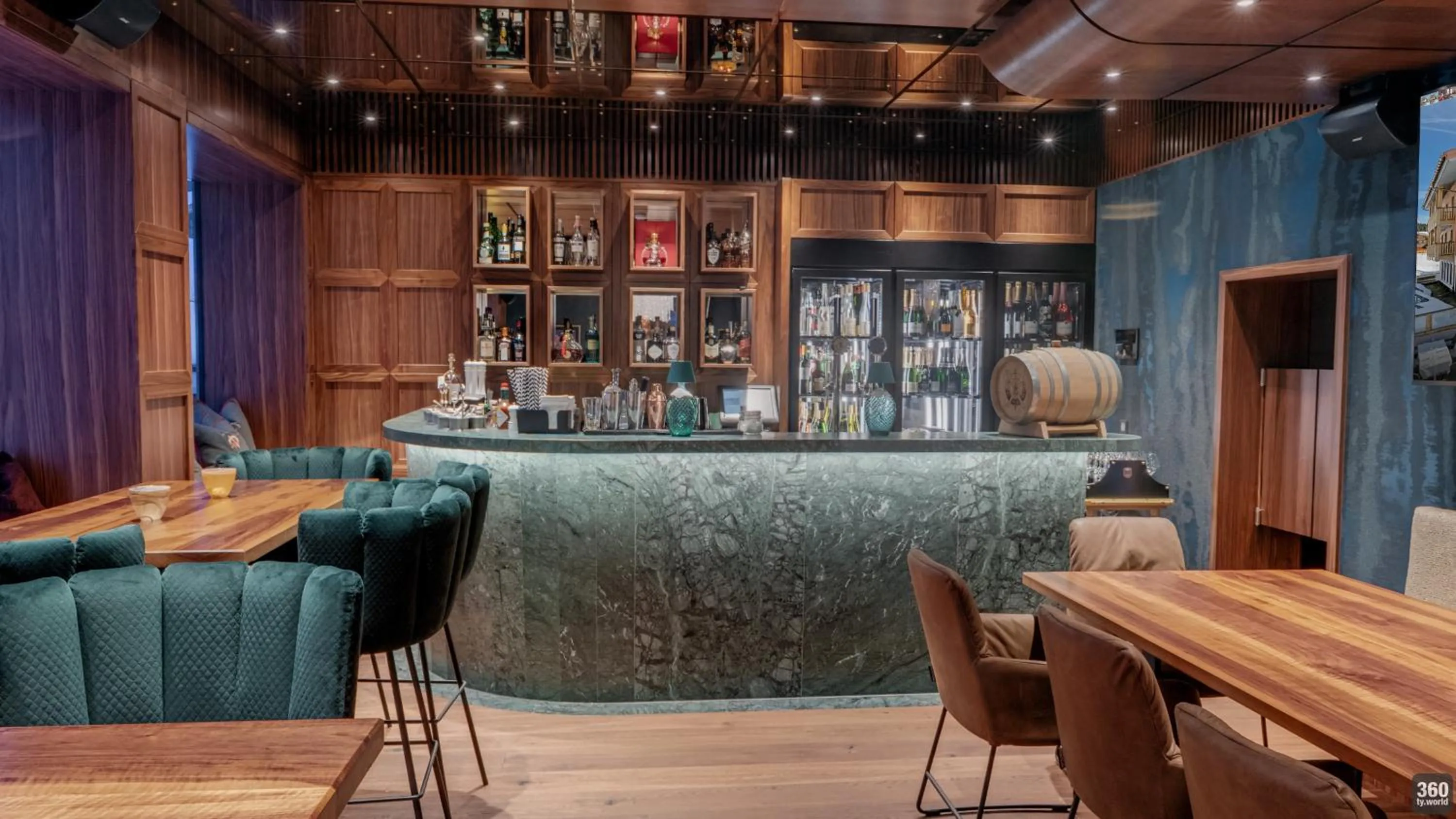 Lounge or bar in Hotel & Chalet Montana