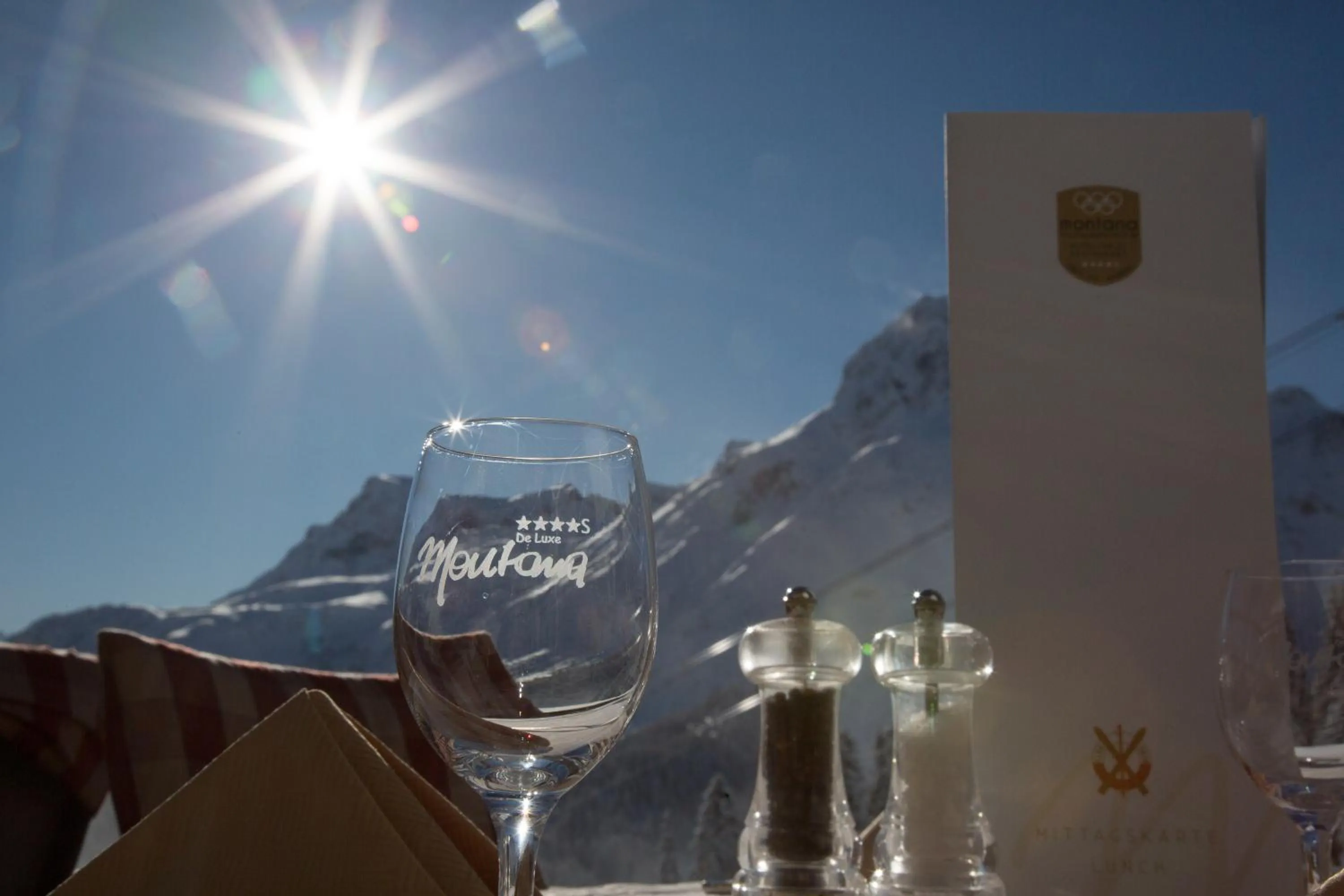 Restaurant/places to eat in Hotel & Chalet Montana