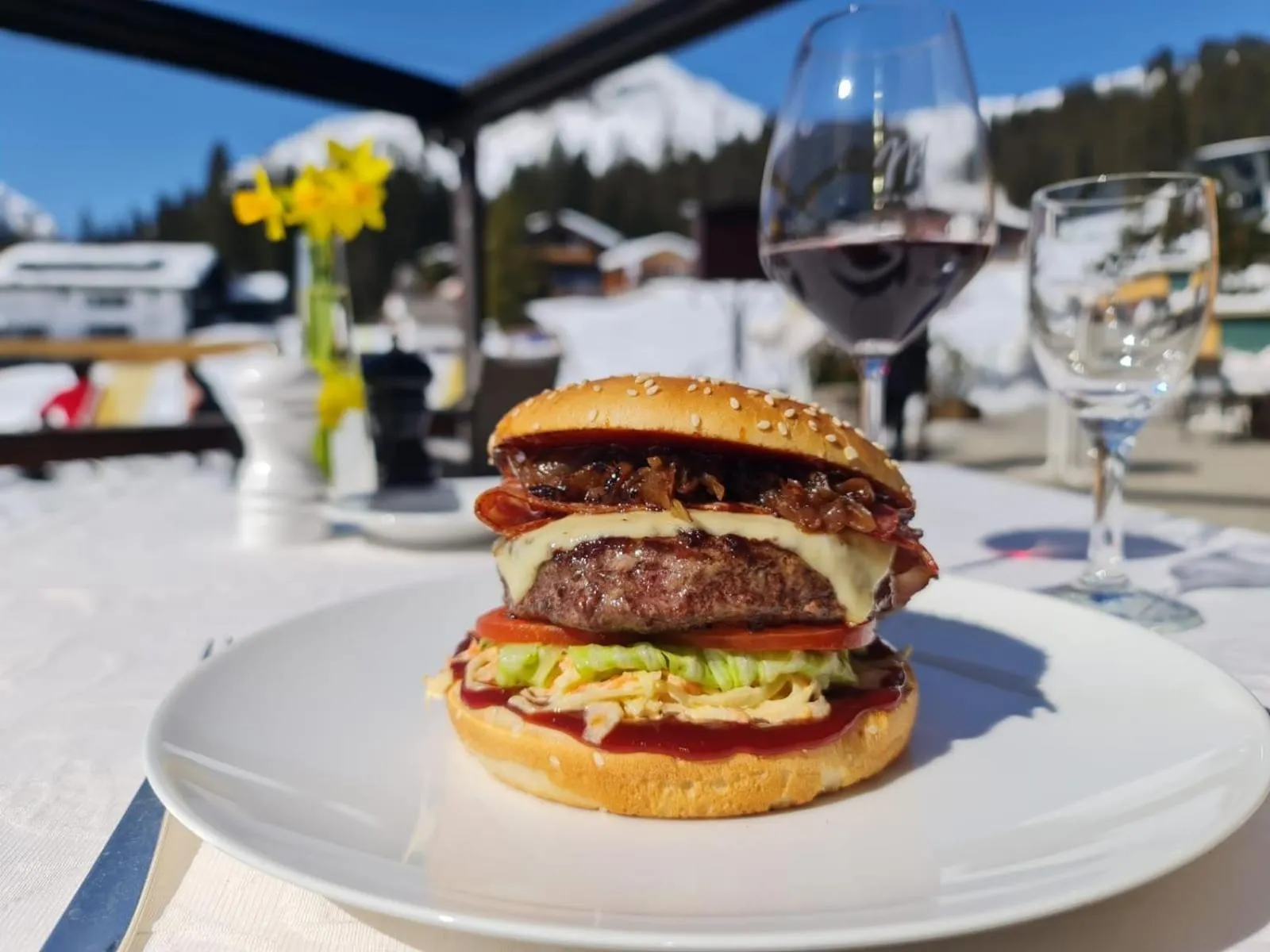 Restaurant/places to eat in Hotel & Chalet Montana