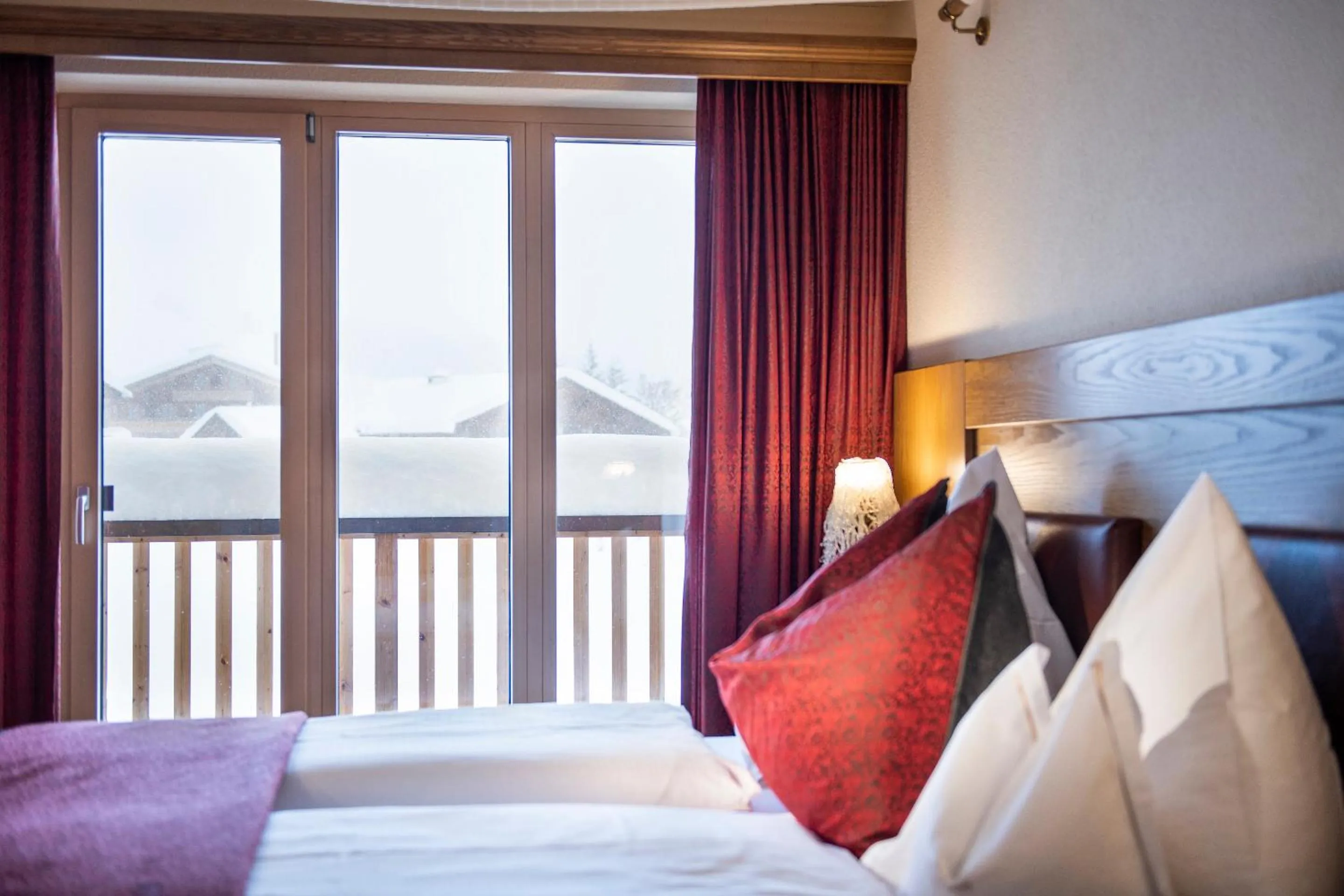 Bed in Hotel & Chalet Montana