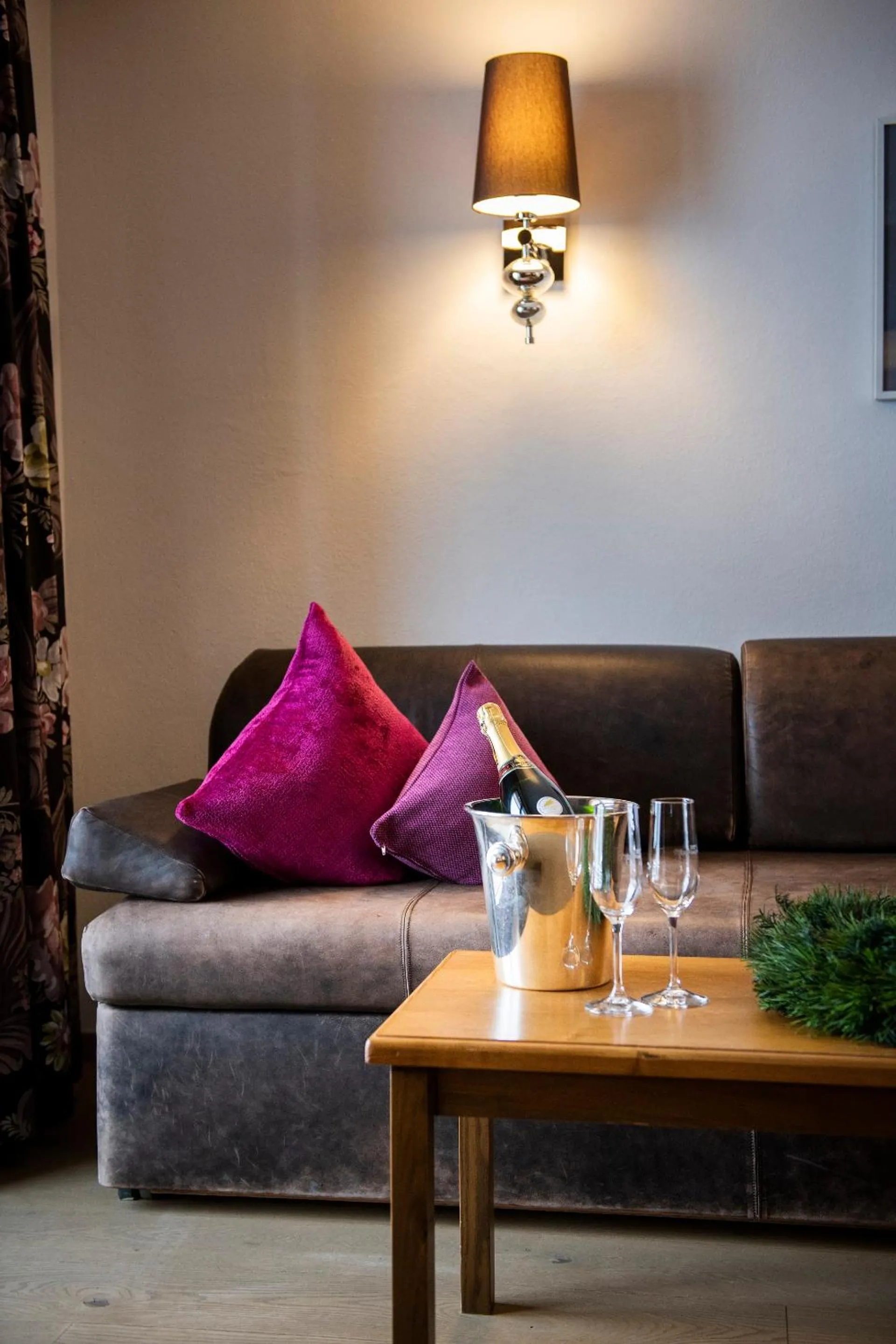 Photo of the whole room in Hotel & Chalet Montana