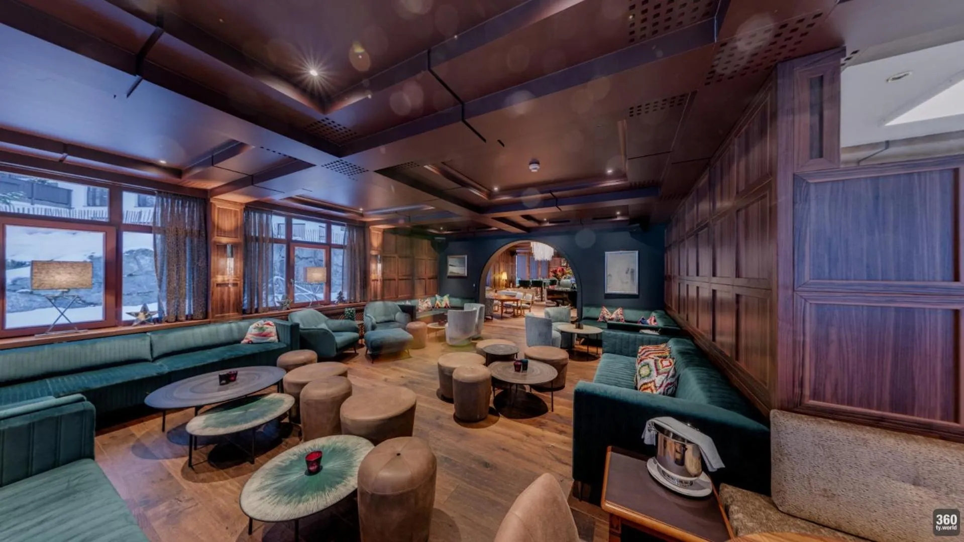 Lounge or bar in Hotel & Chalet Montana