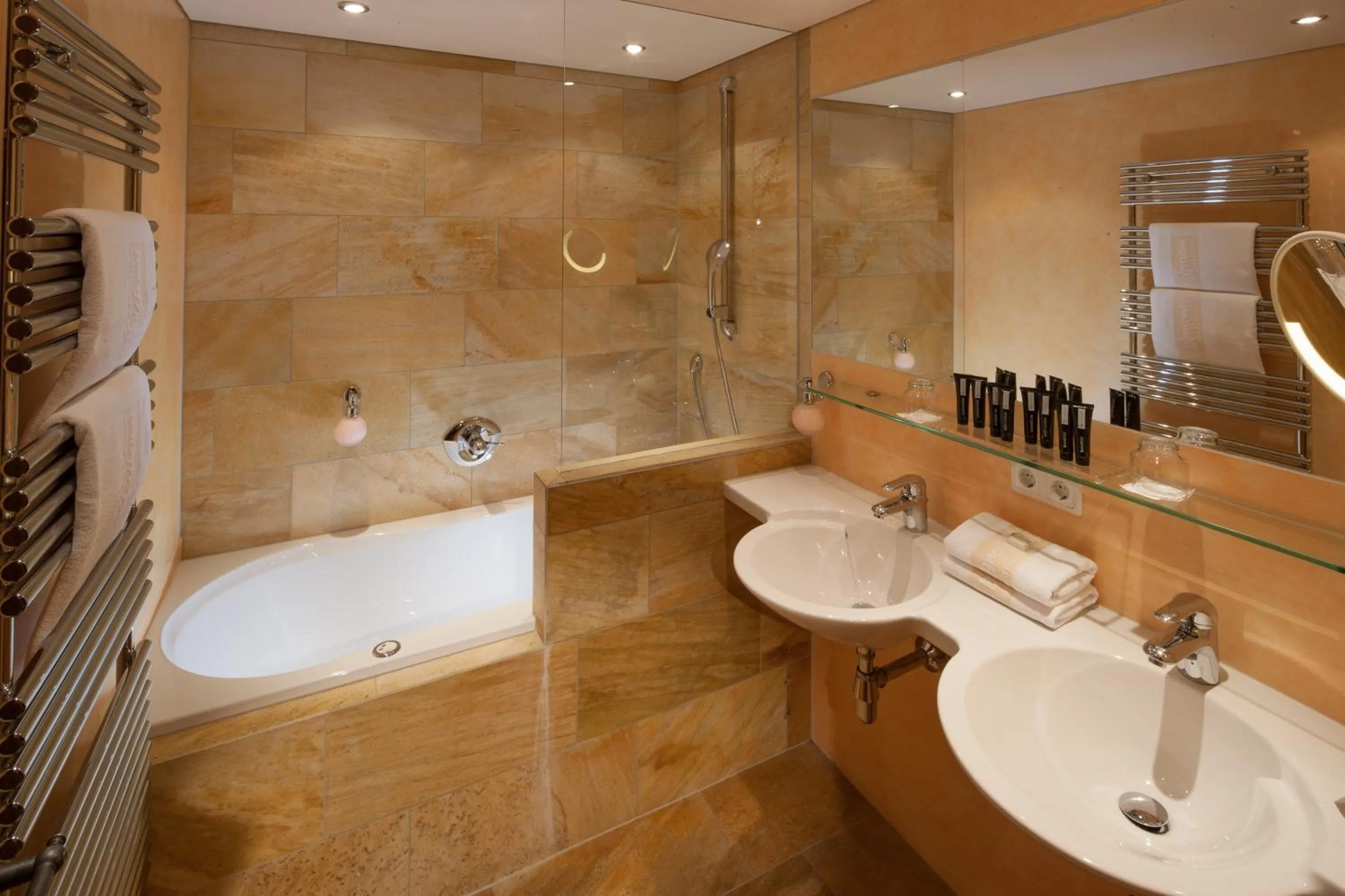 Bathroom in Hotel & Chalet Montana