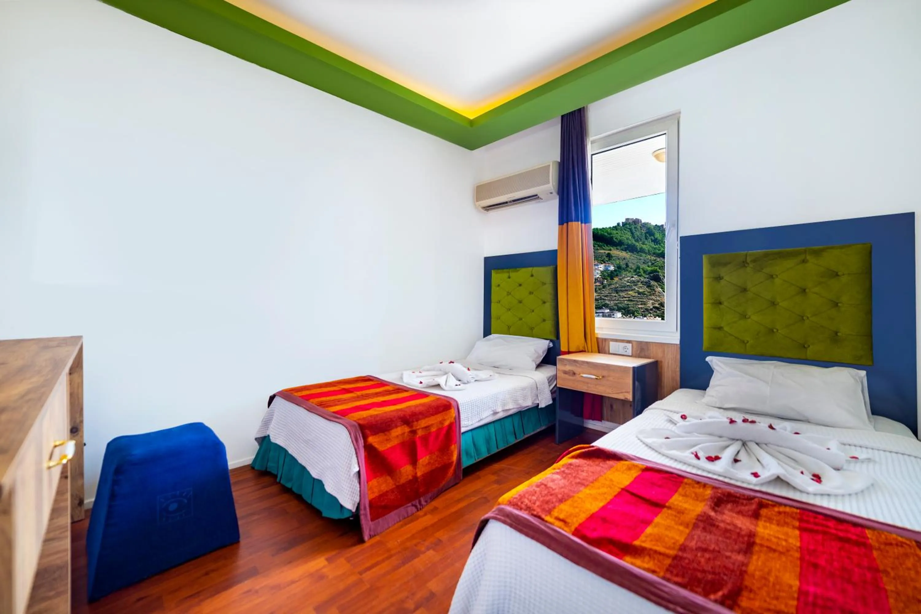 Bed in Alanya Damlataş Apart