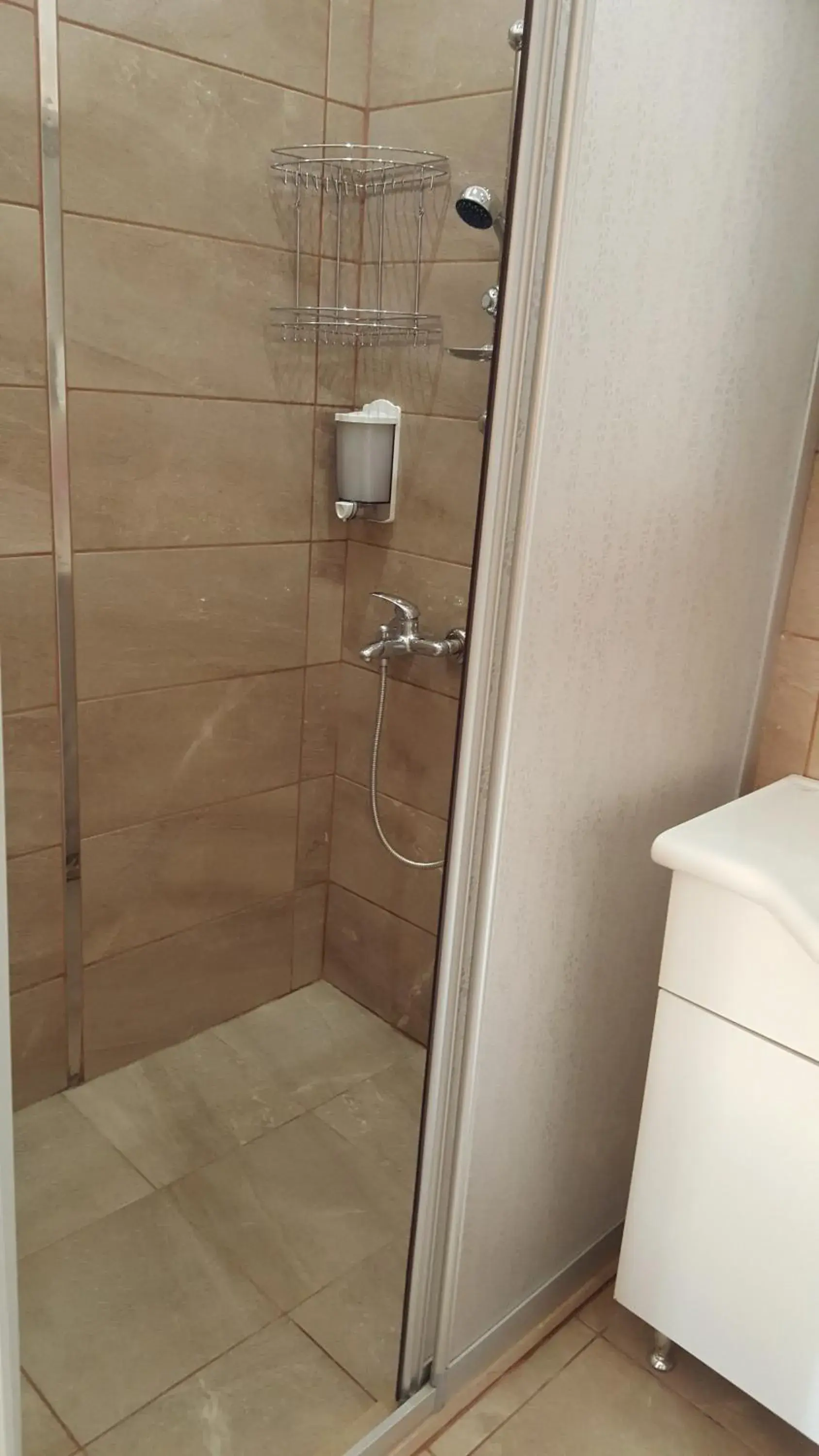 Standard Triple Room in Yeşilköy Airport Hotel Standard Triple Room in Yeşilköy Airport Hotel