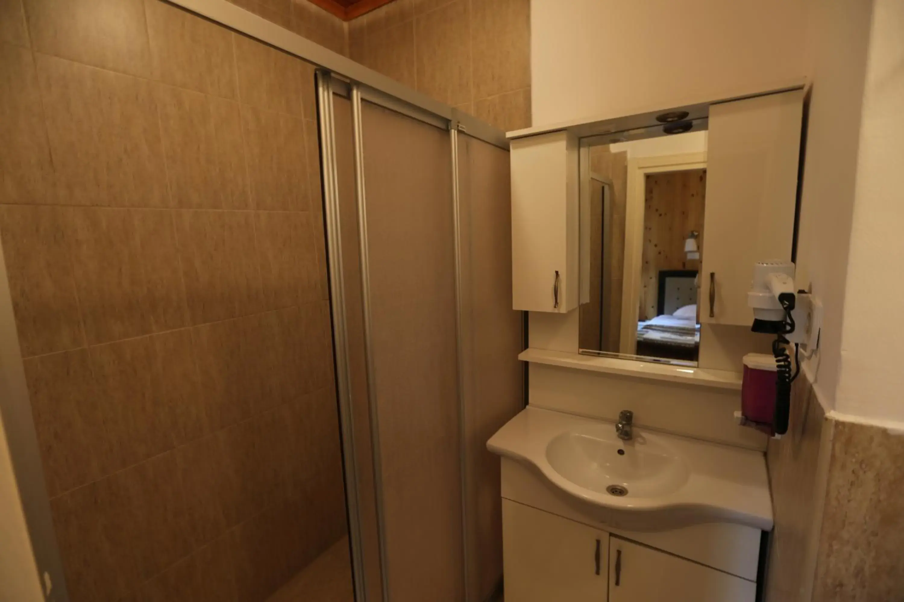 Budget Single Room in Yeşilköy Airport Hotel Budget Single Room in Yeşilköy Airport Hotel