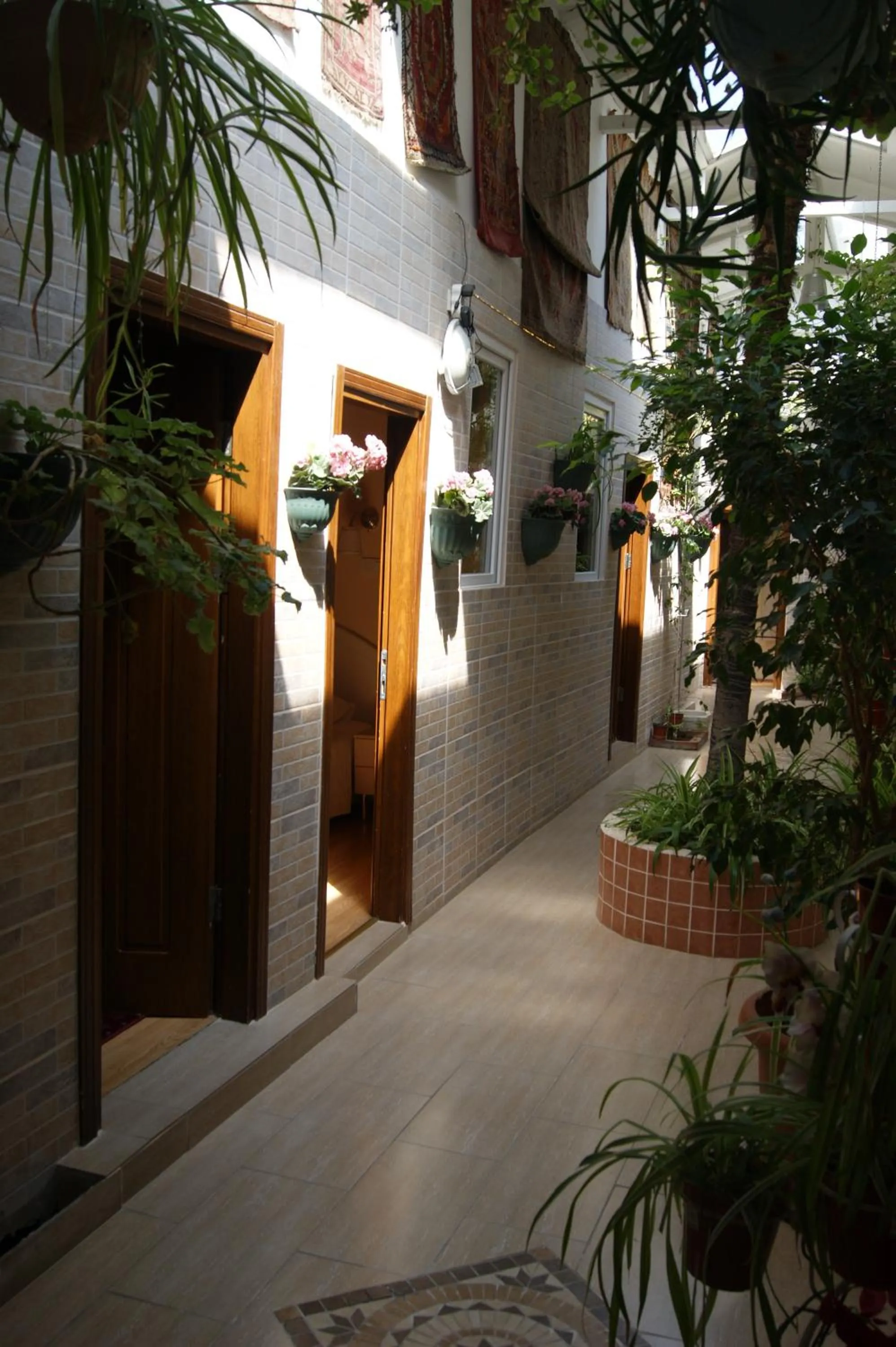 Garden in Yeşilköy Airport Hotel