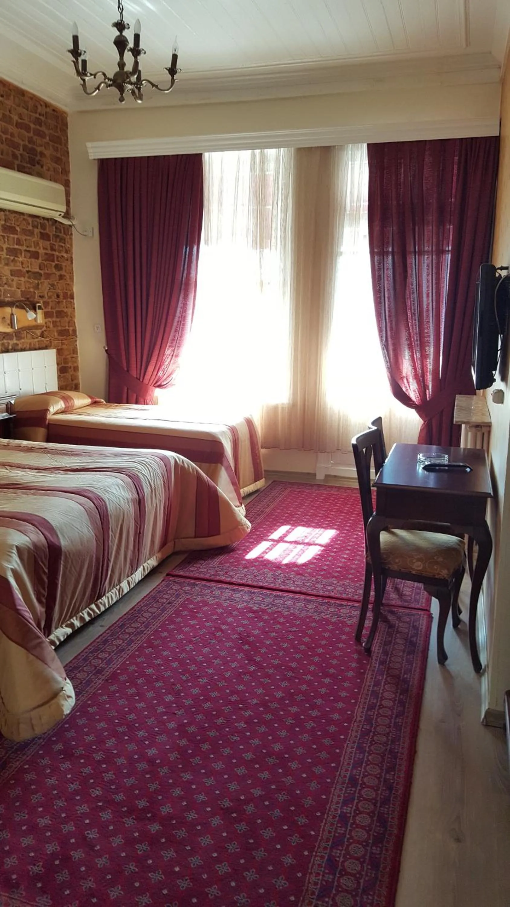 Bedroom, Bed in Yeşilköy Airport Hotel