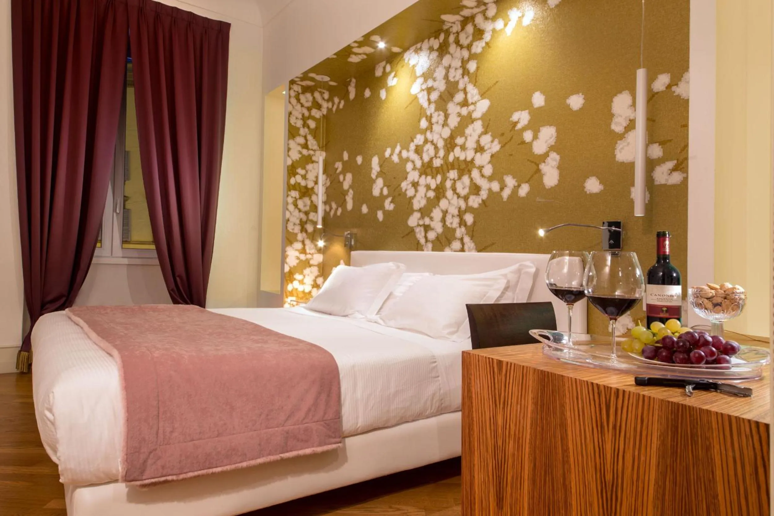 Bedroom, Bed in Sweet Vatican