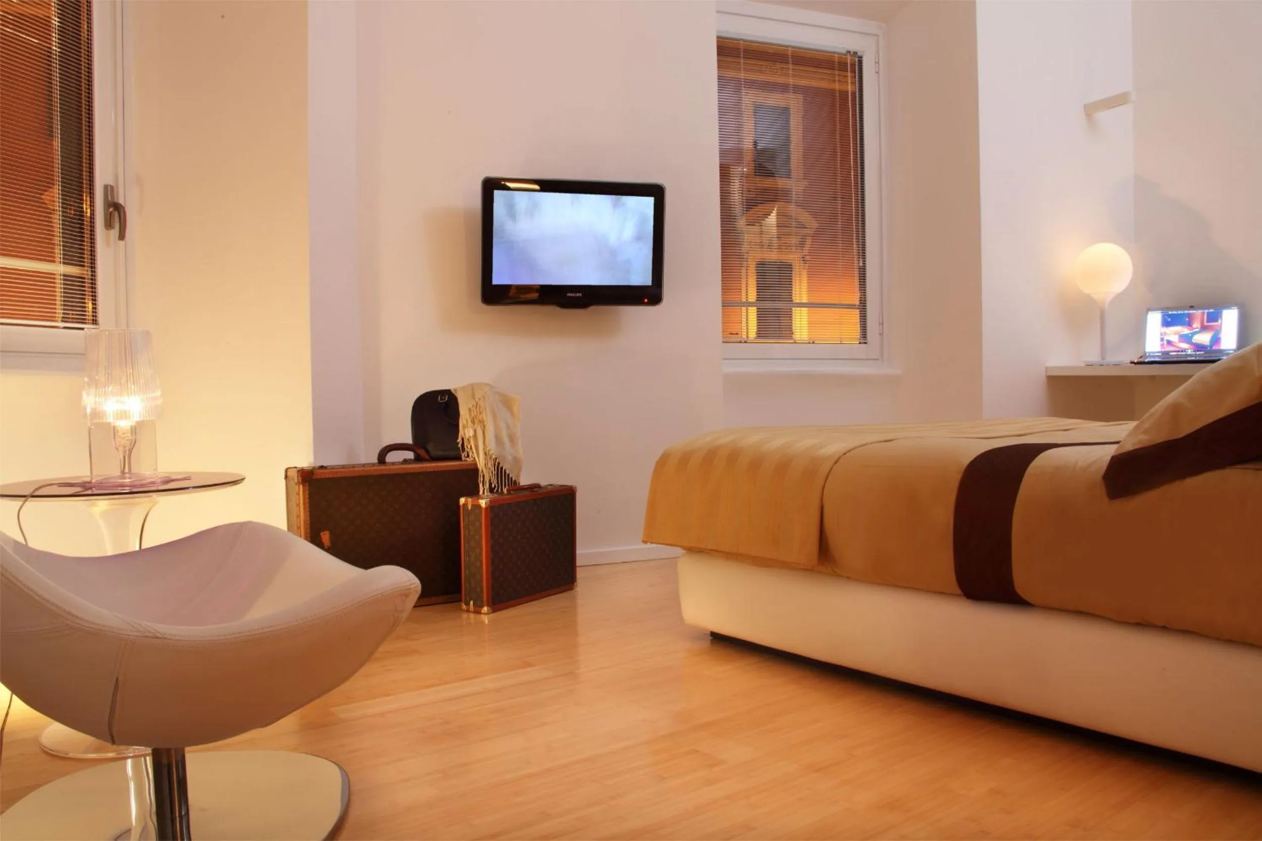 Bedroom in Sweet Vatican