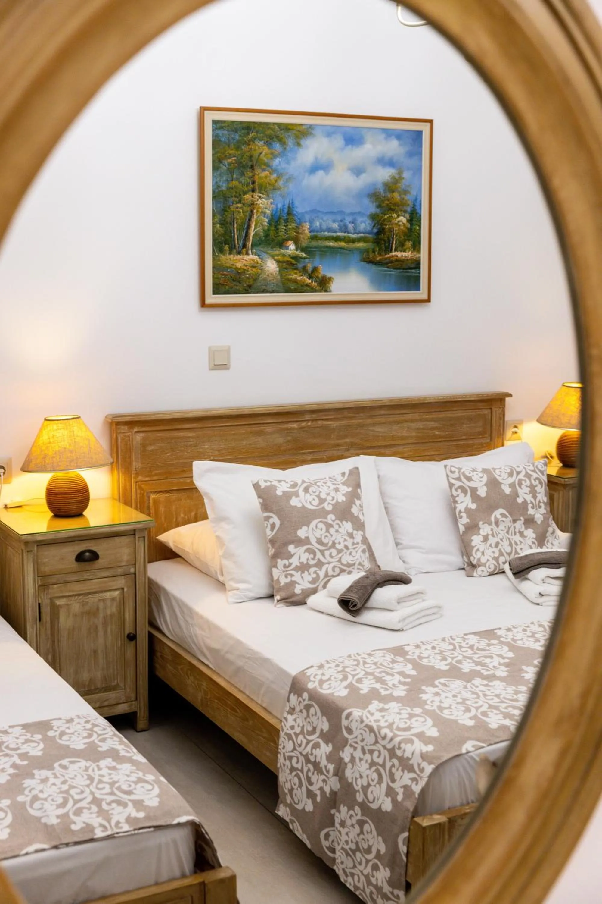 Decorative detail, Bed in Panos Luxury Studios