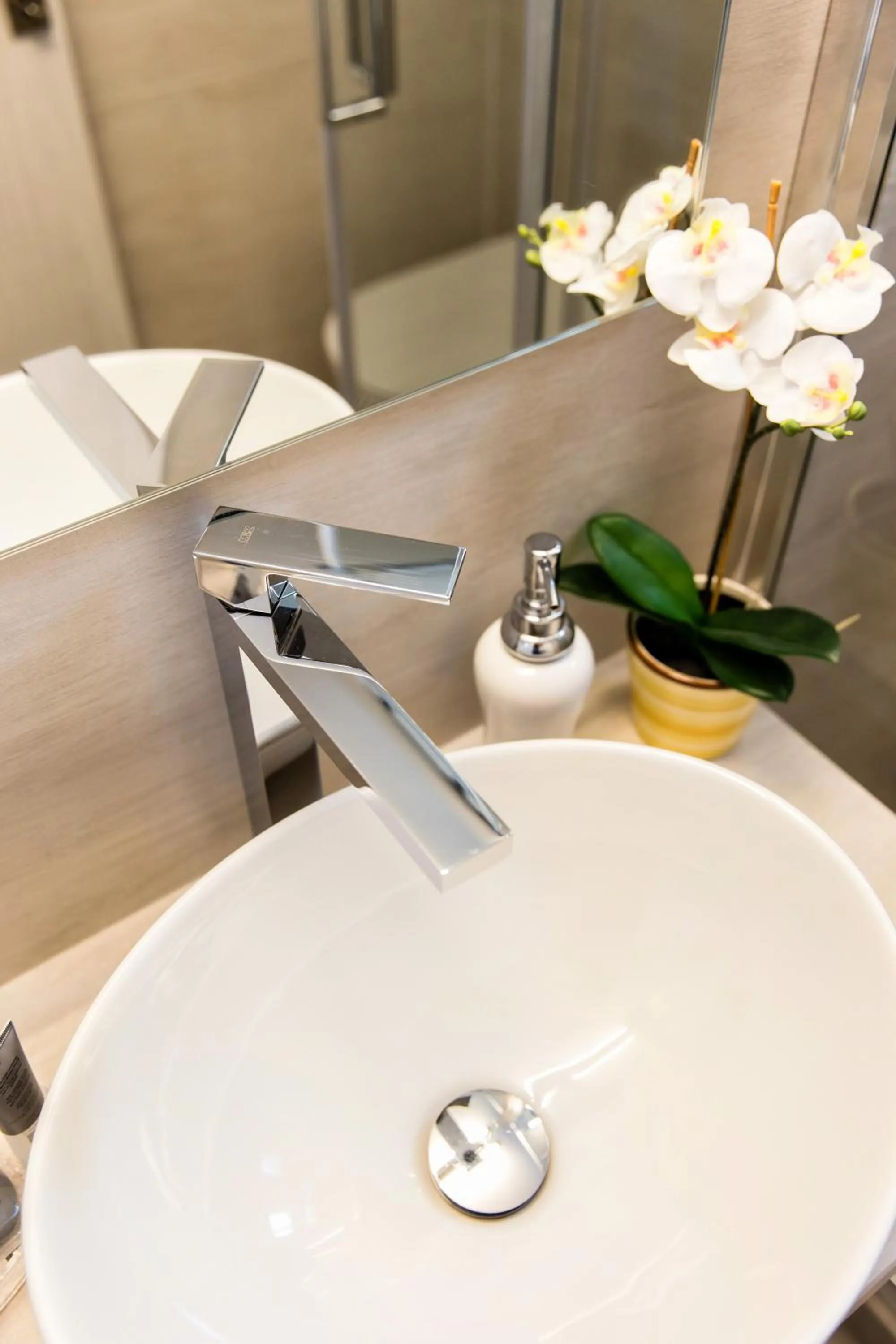 Toilet in Panos Luxury Studios